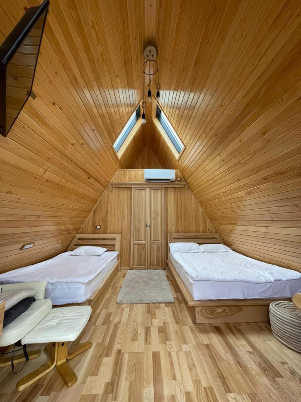 Arhico Cabins view 3
