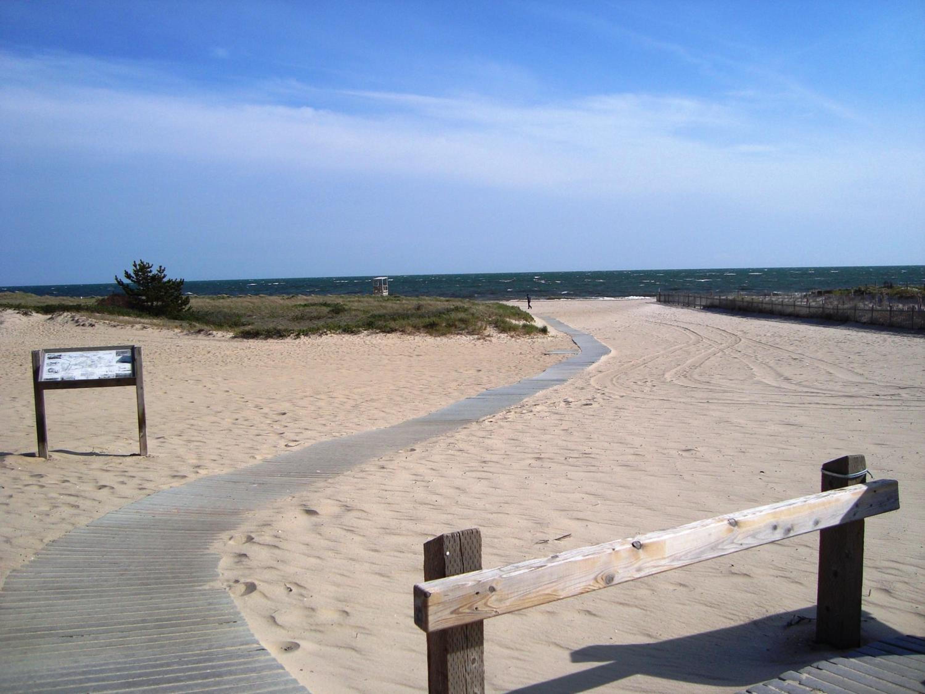 Central Location Bike Path AC Wifi Welcome to Aoibhneas view 3
