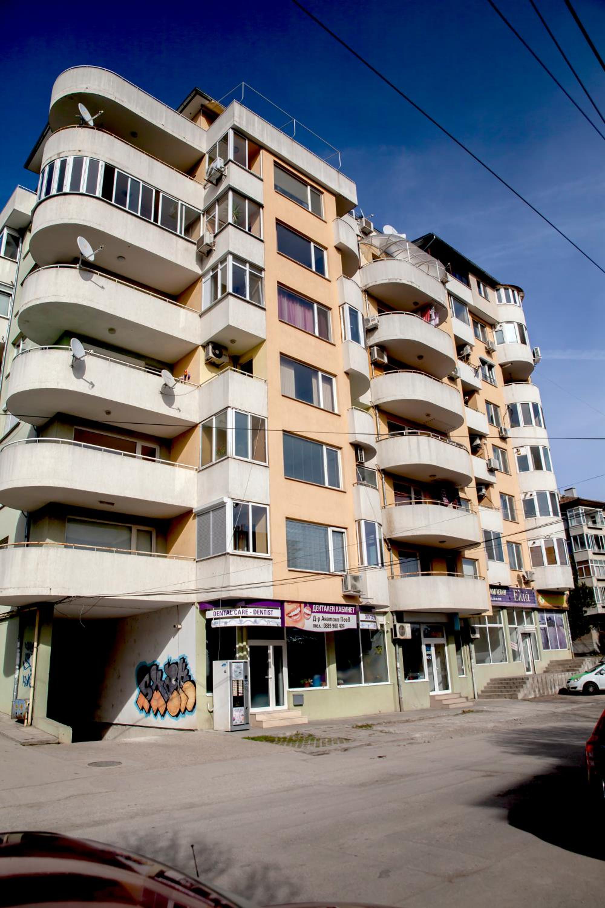 Stadium Apartments