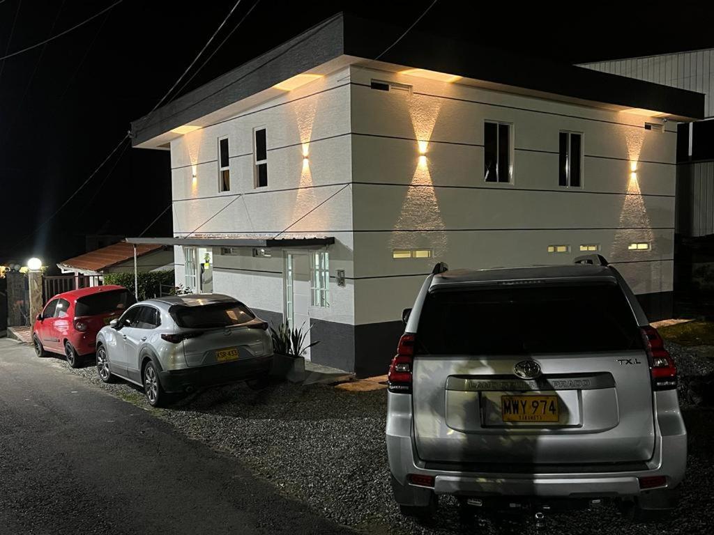 apartaestudios las astromelias Armenia