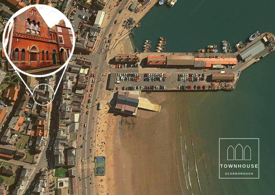Stylish Seaside home with King beds and parking view 3