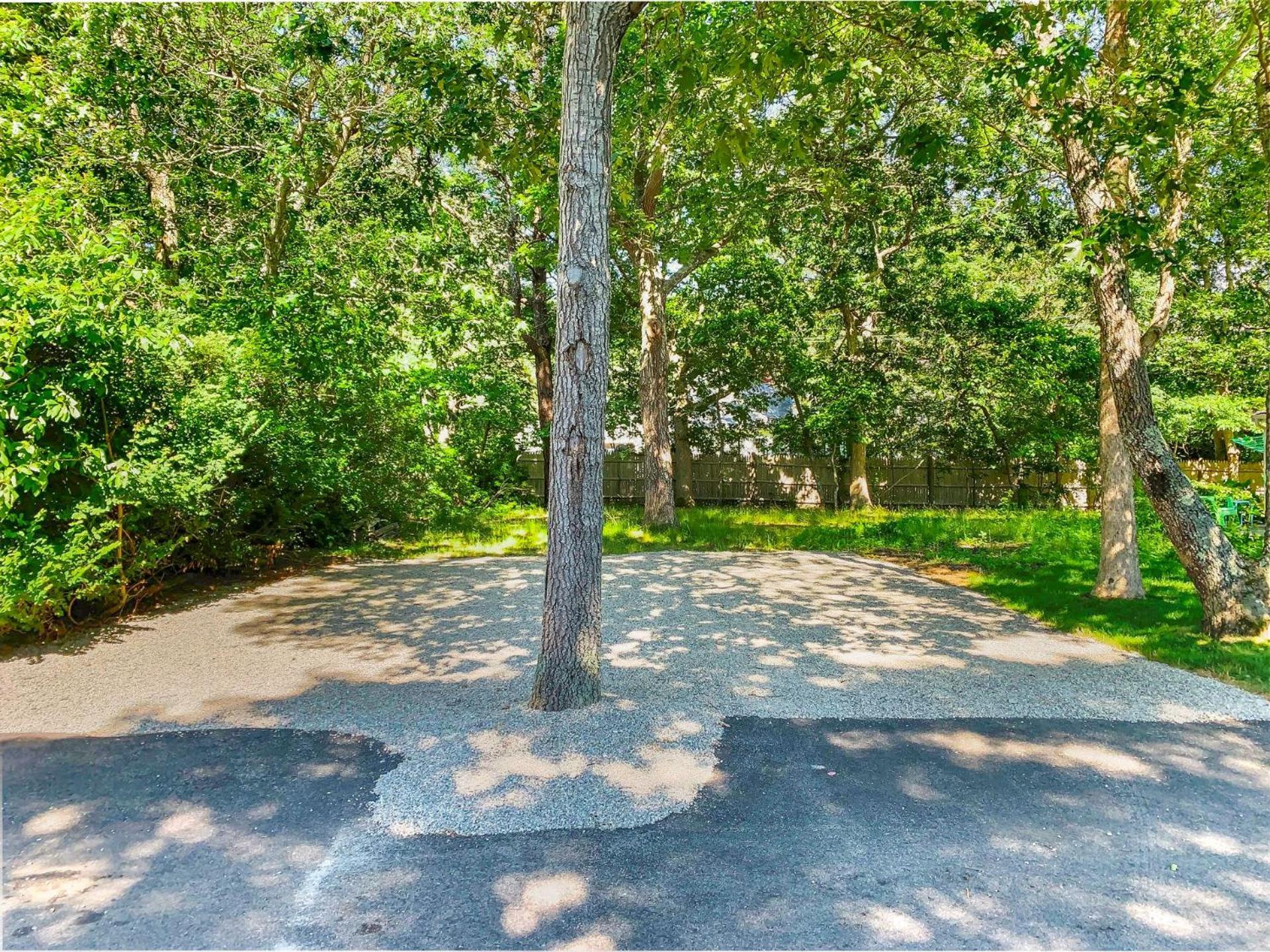 Walk to Beach Close to Town WiFi AC Units Ginger Plum Cottage view 4