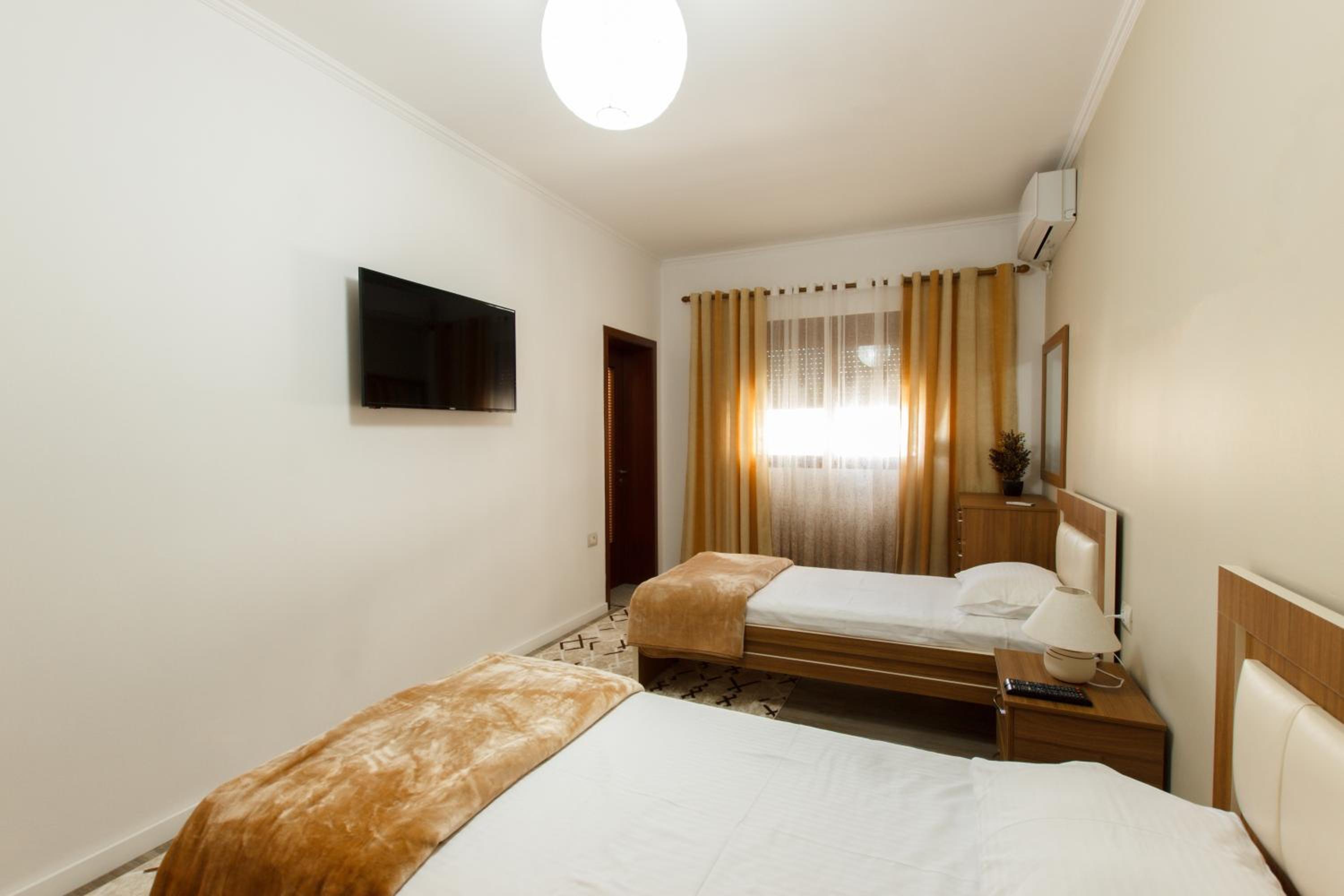 The Luxe Apartments