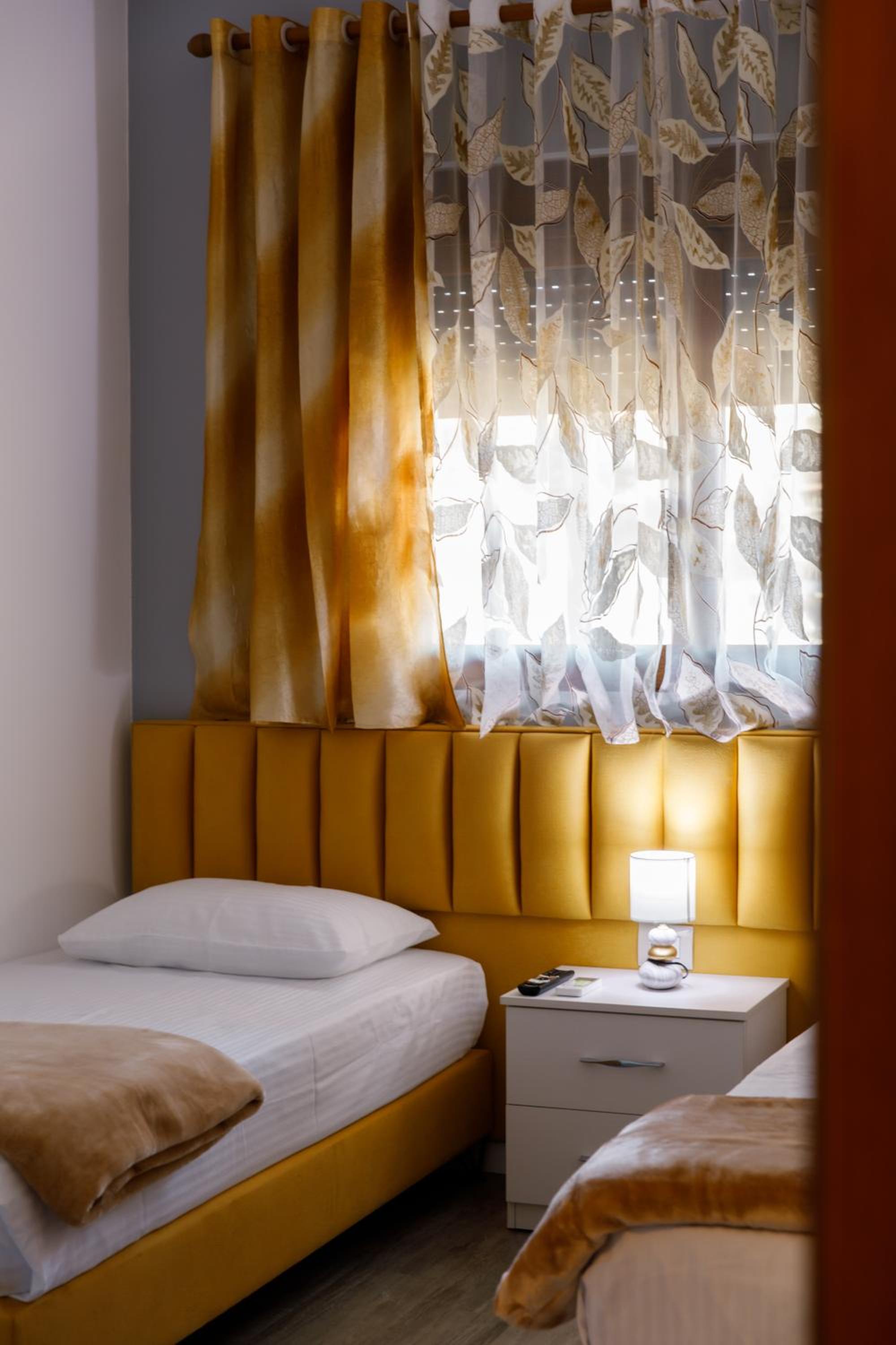 The Luxe Apartments