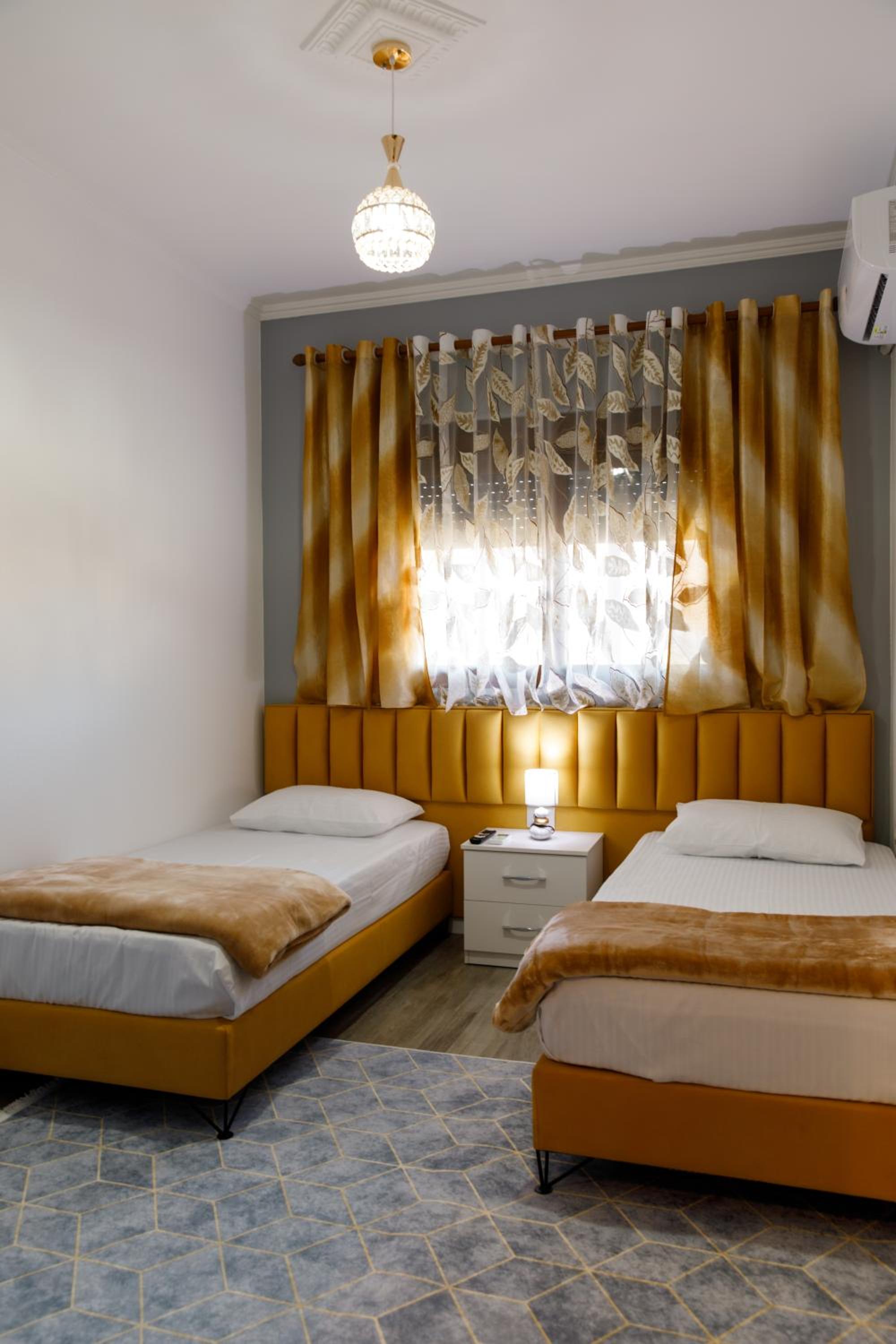The Luxe Apartments