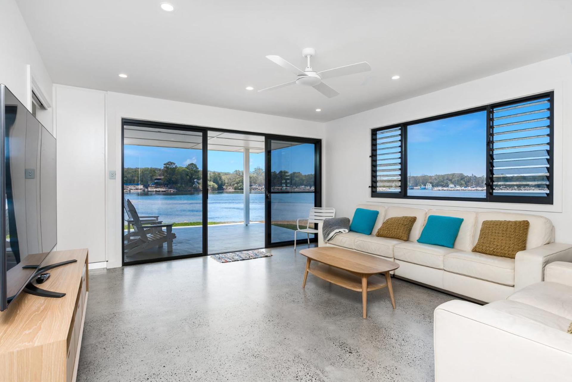 No 1 - Waters Edge 1 McDonald Place Evans Head