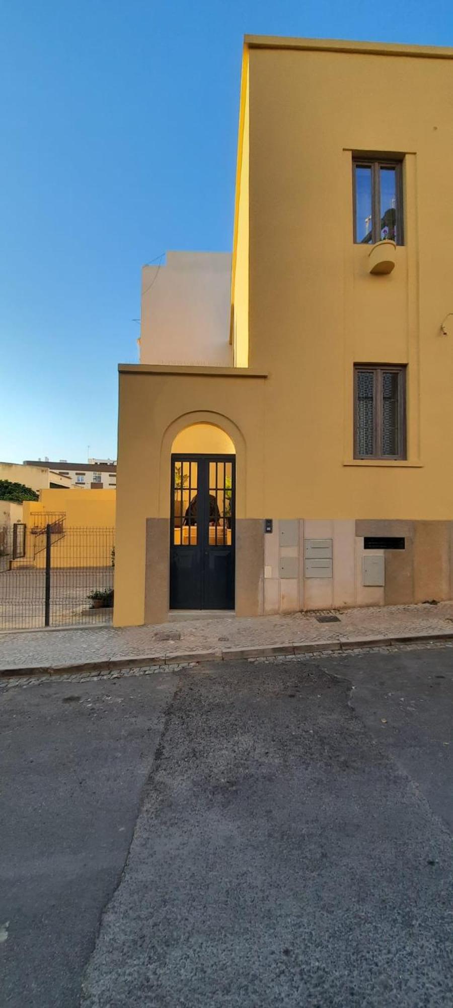 Casa da Açoteia - Bright City Center Apartment with a Private Outdoor Terrace