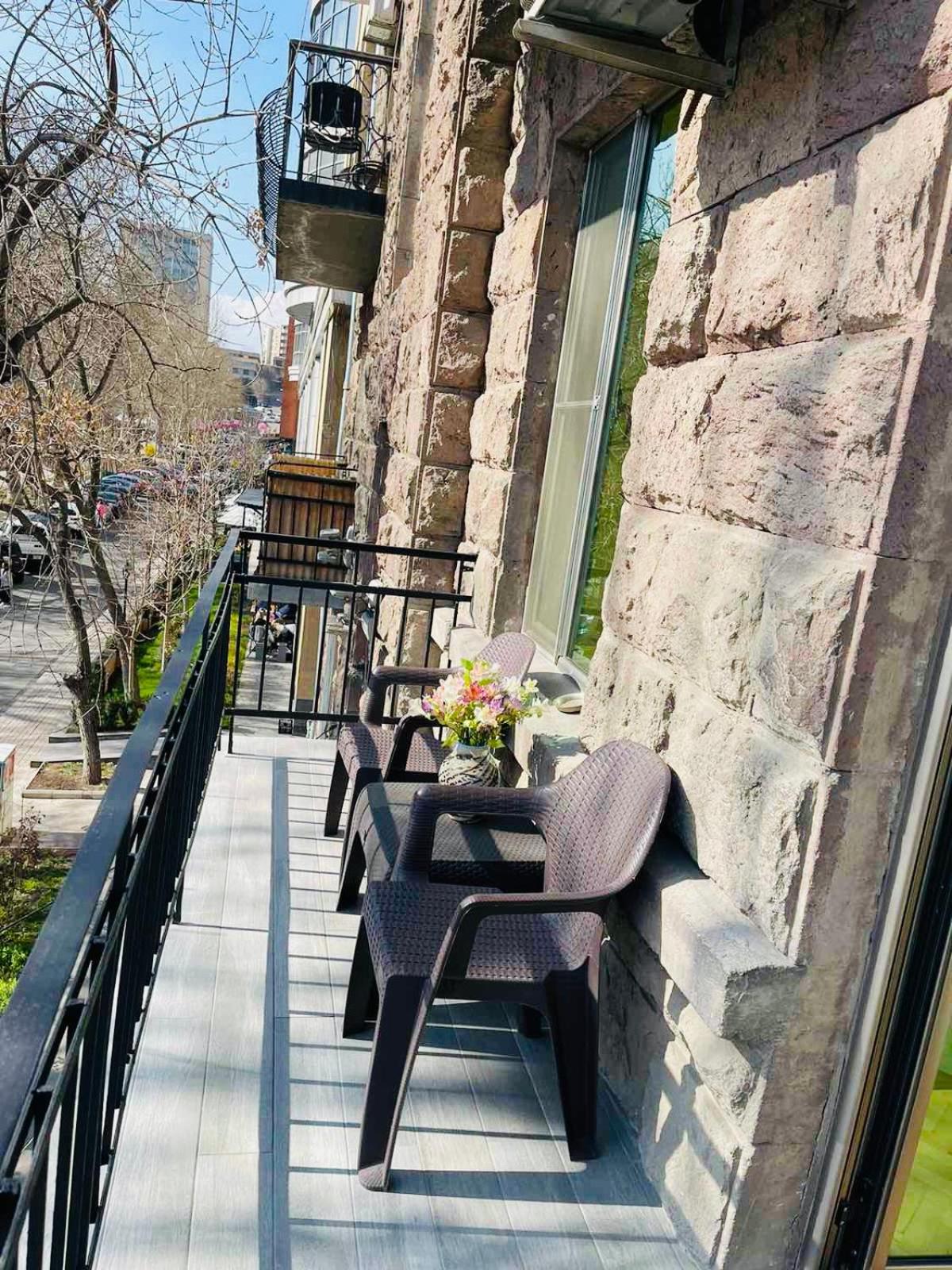 Spacious 1 Bedroom in Yerevan