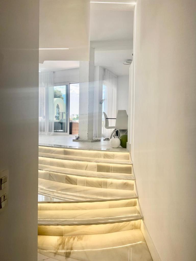 ESPECTACULAR Hogar en la playa MARBELLA