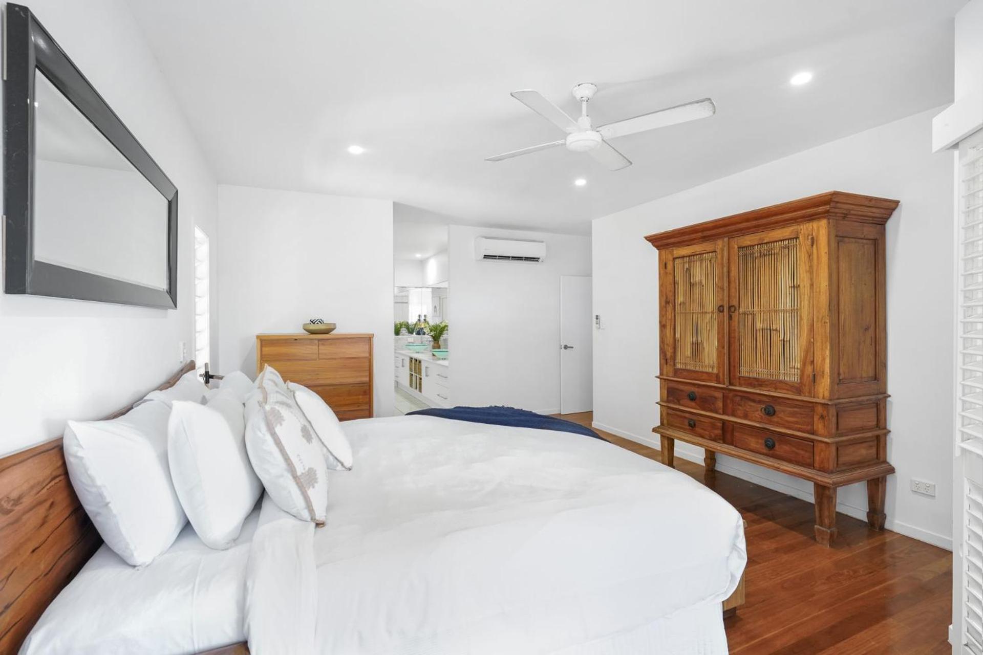 Belle Escapes SeaChange at Clifton beach Luxury Beachfront Home