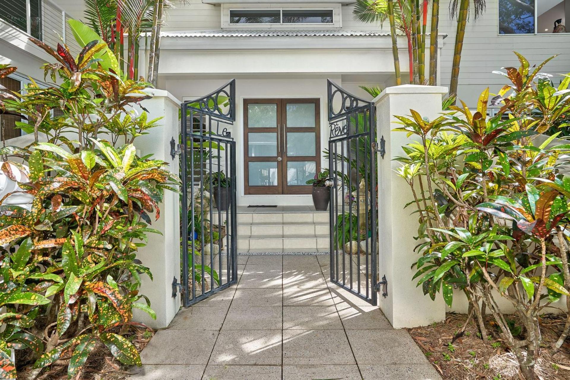 Belle Escapes SeaChange at Clifton beach Luxury Beachfront Home
