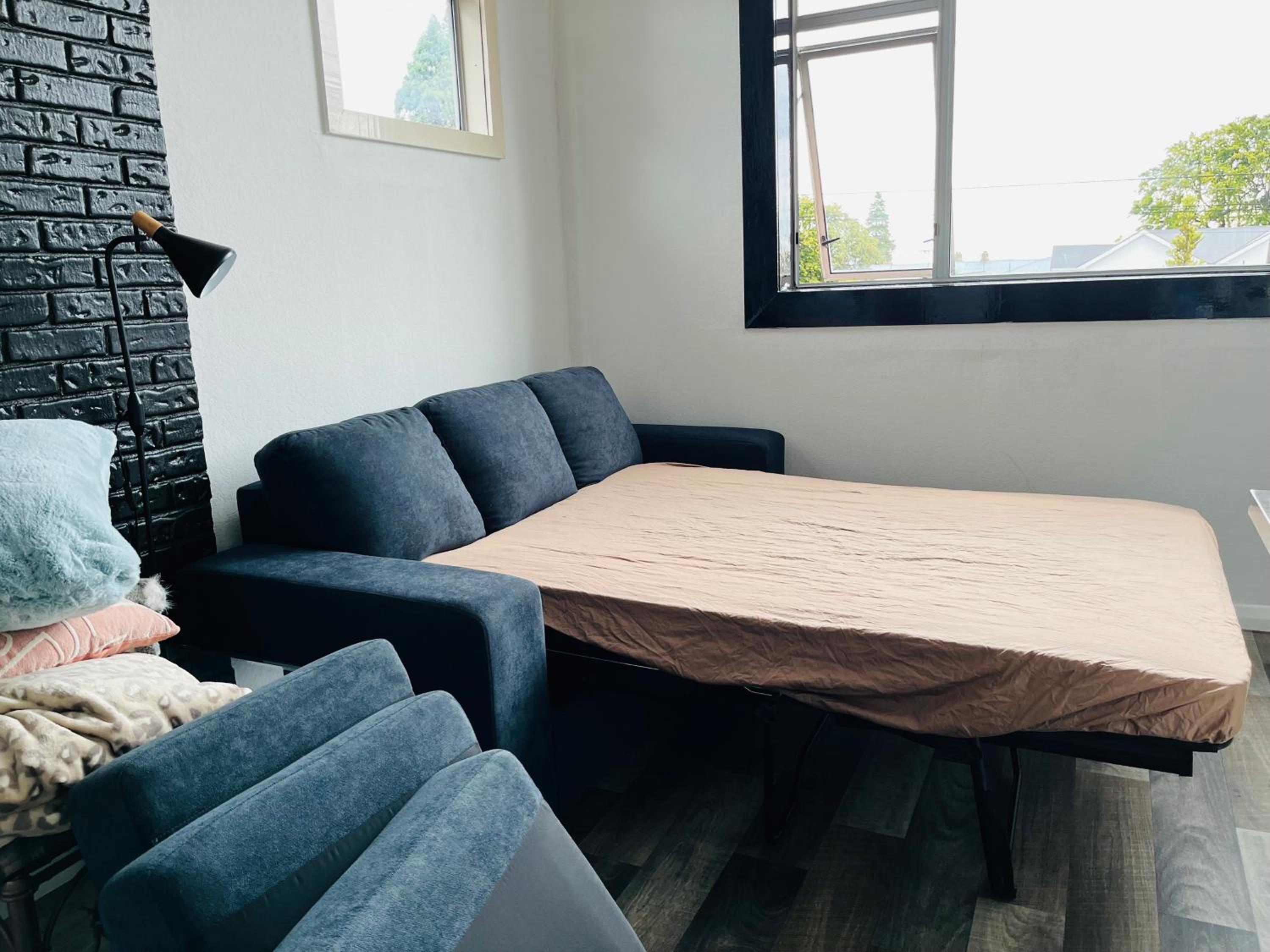 Upstairs Apartment in Dunedin Central