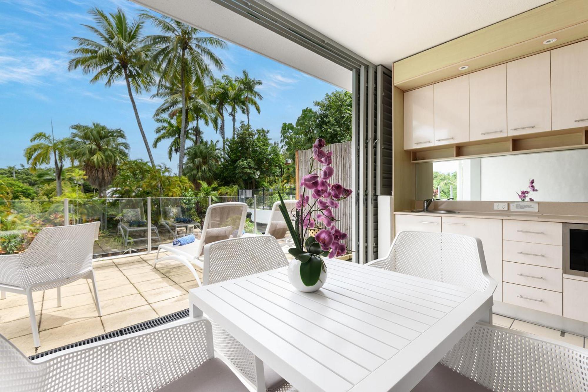 Seascape Holidays at Club Tropical