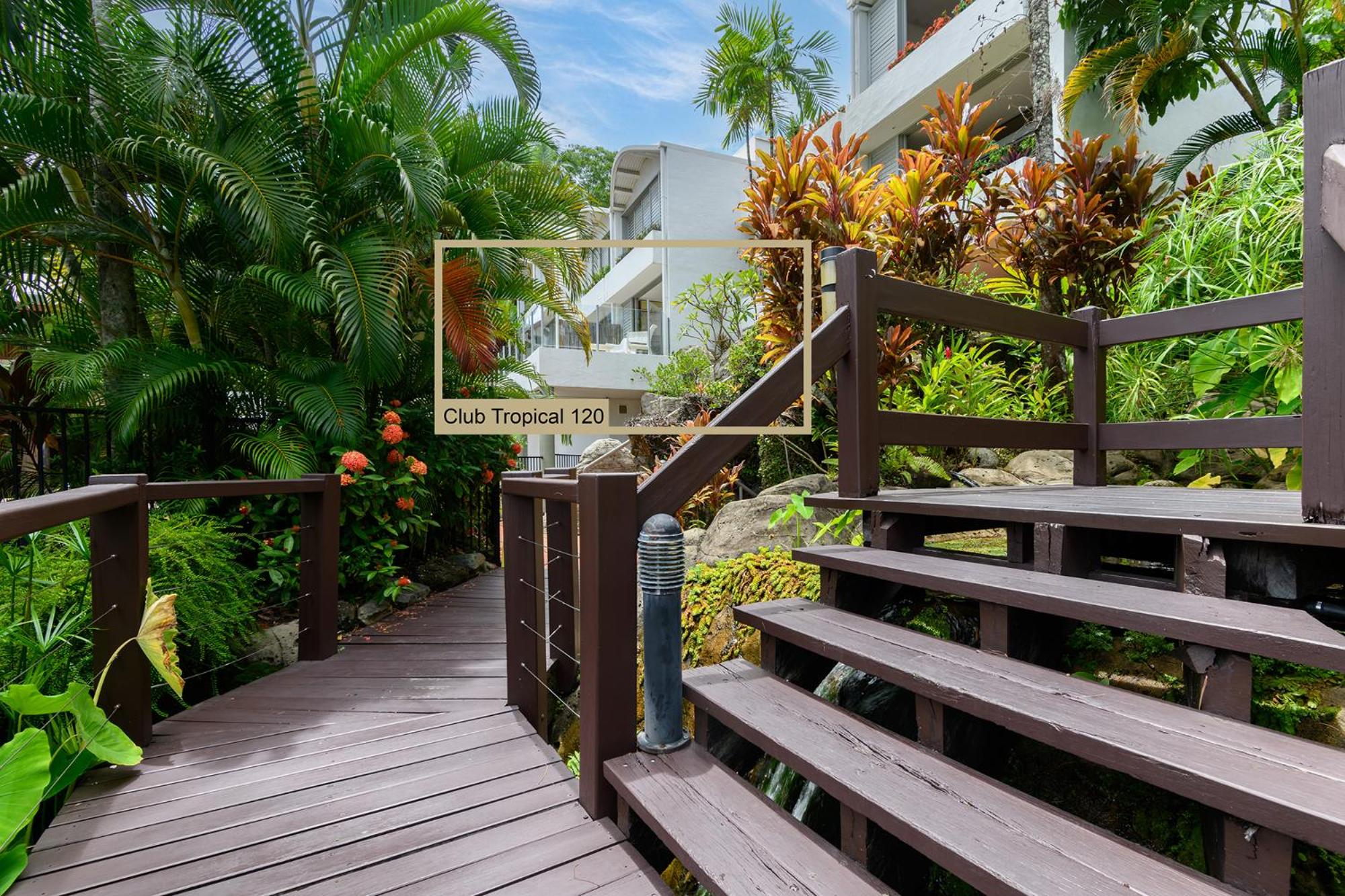Seascape Holidays at Club Tropical