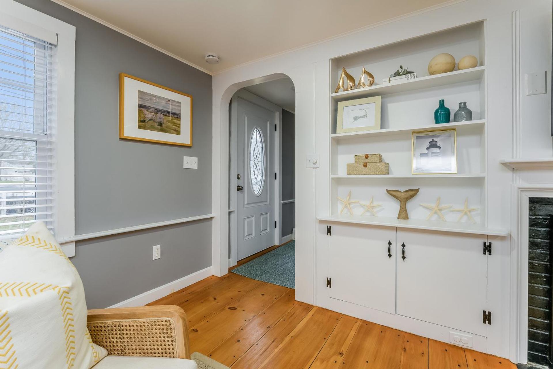 Tide the Knot: Cozy Cape w/ Yard Central A/C view 3