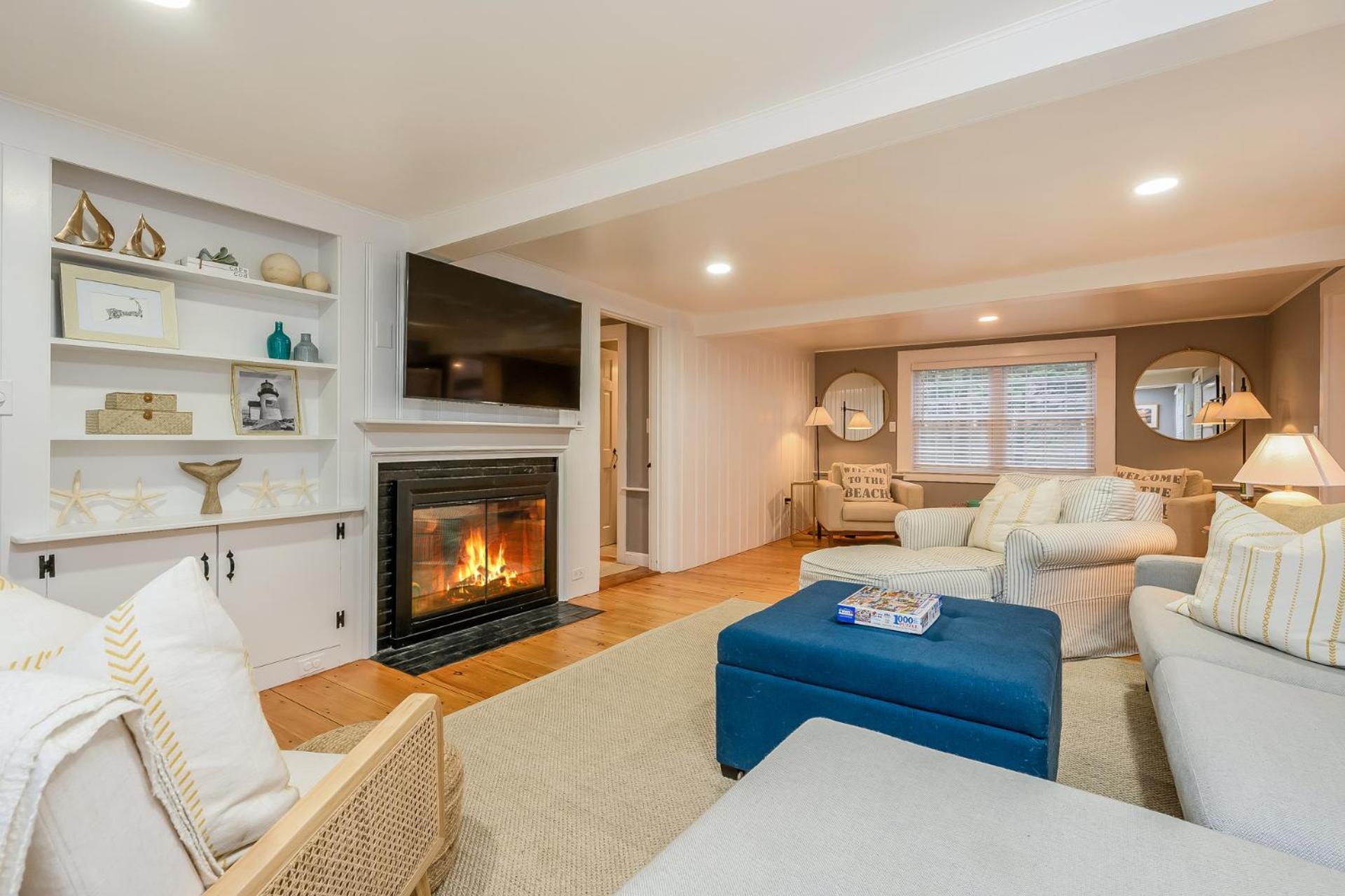 Tide the Knot: Cozy Cape w/ Yard Central A/C view 4