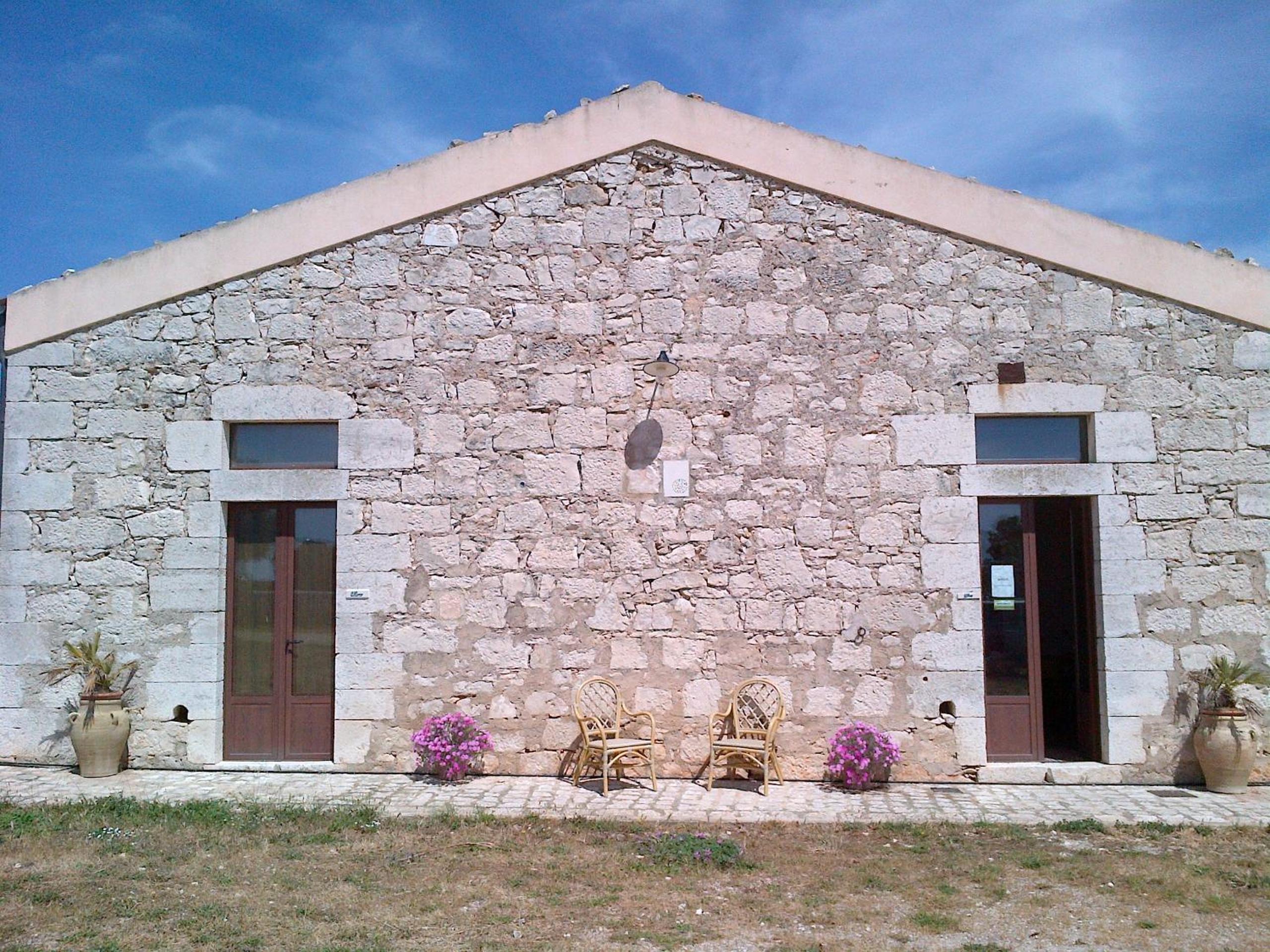 Photo 38
