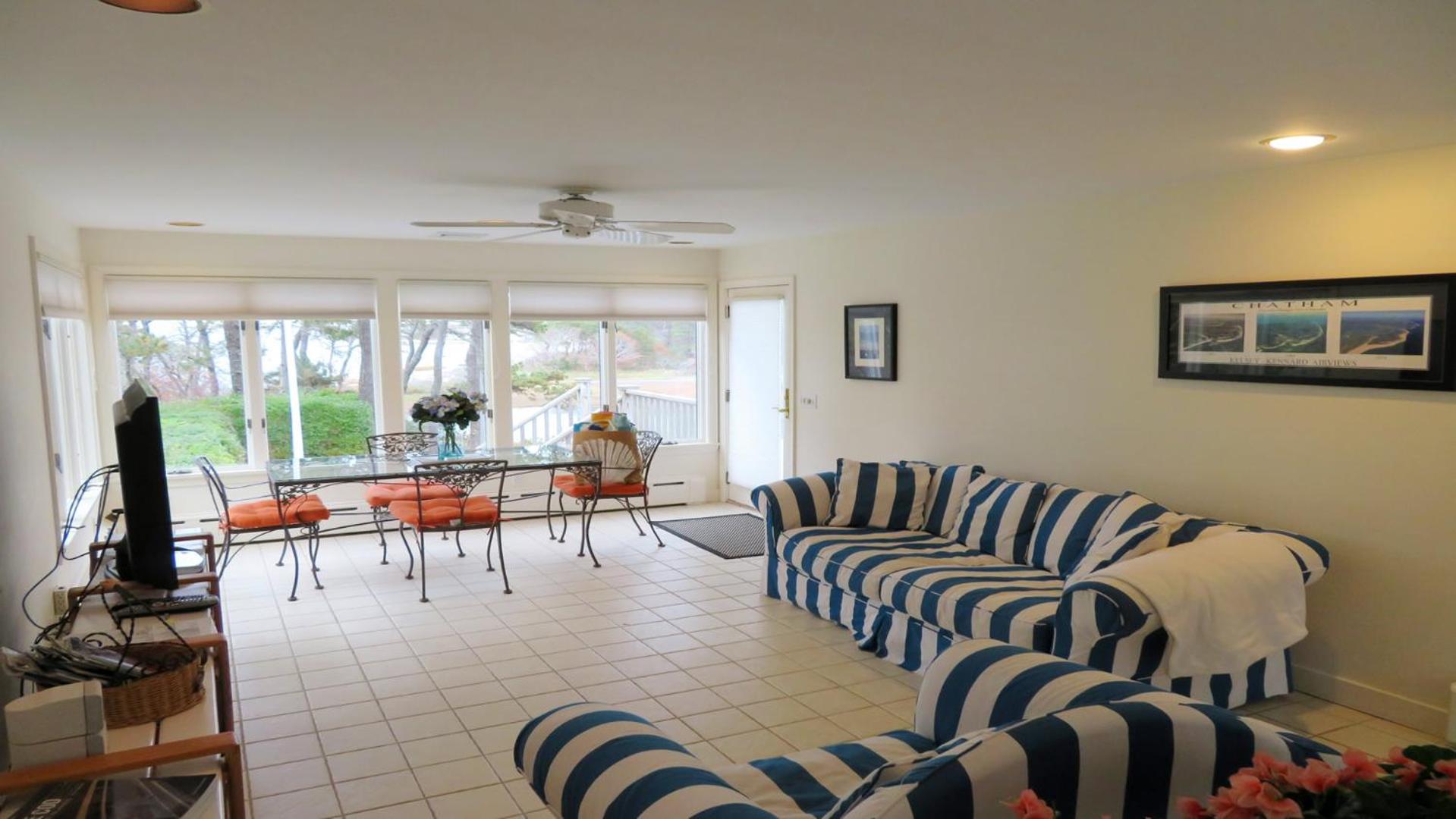 Ocean views Walk to Beach Pet Friendly AC Private view 4