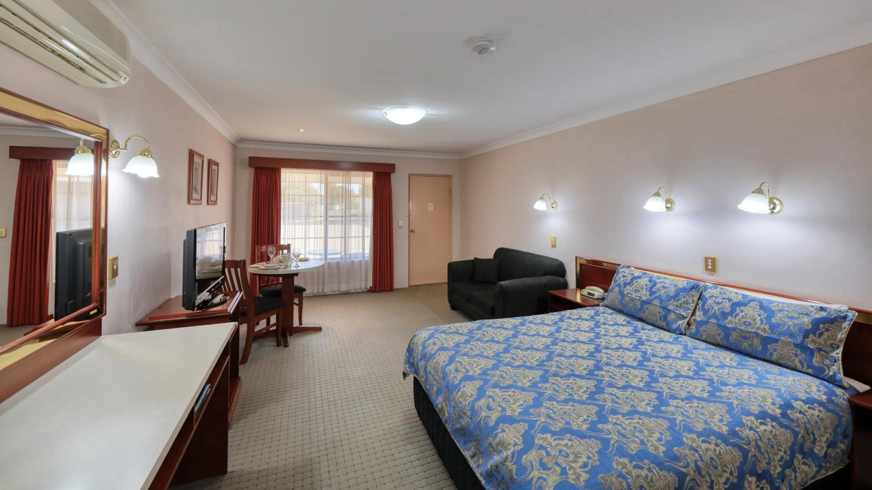 Southern Comfort Motor Inn