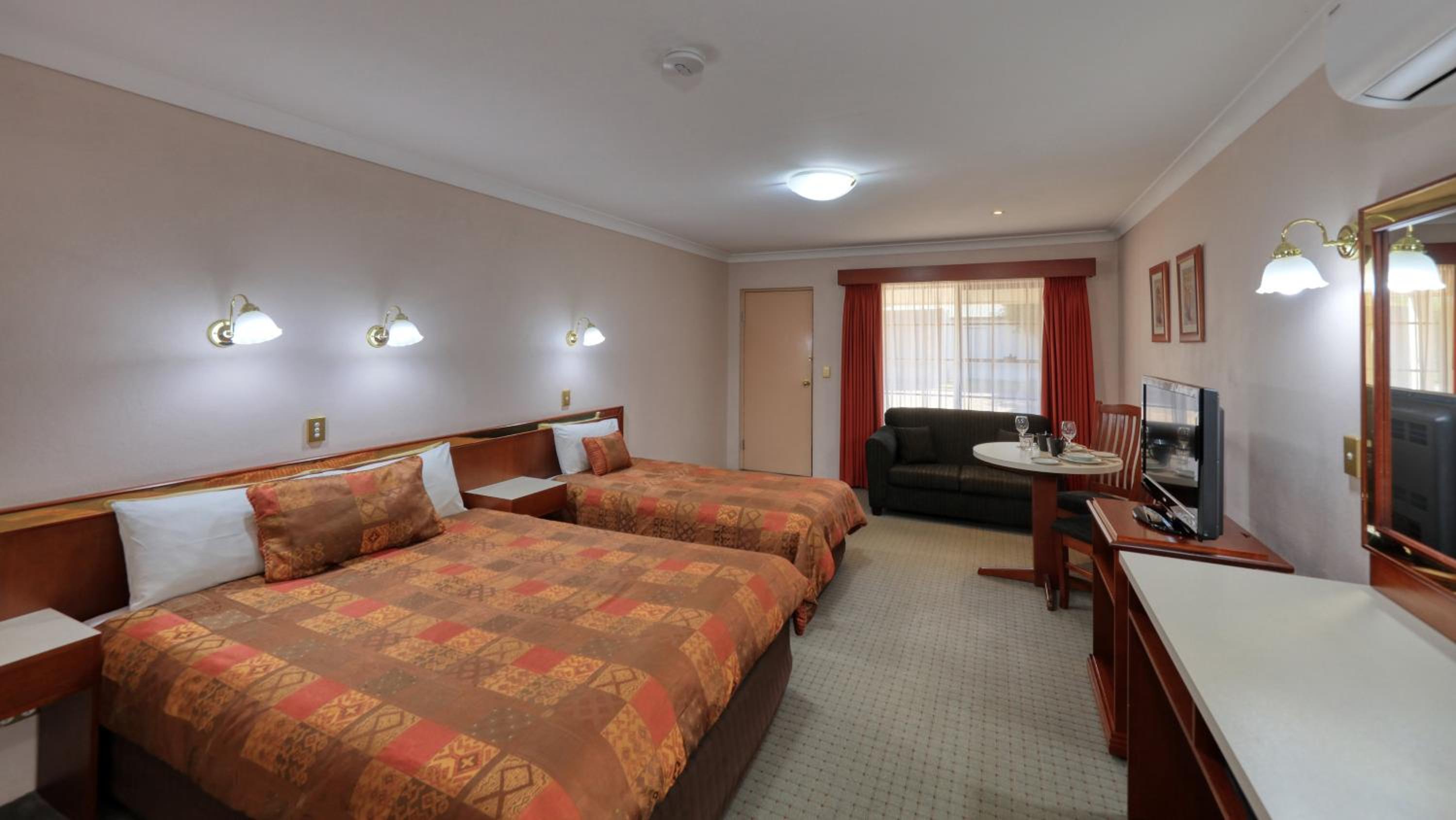 Southern Comfort Motor Inn