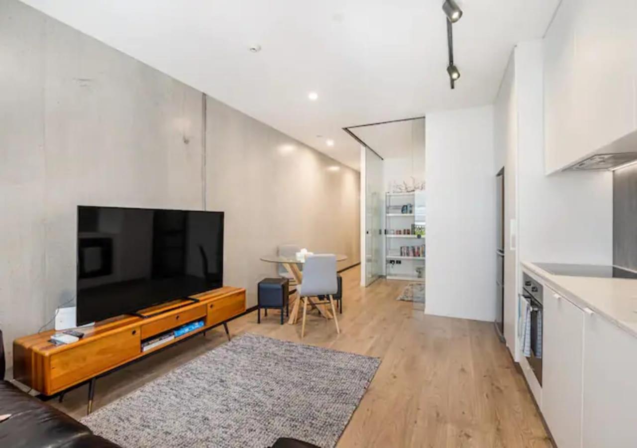 Classy and contemporary living view 2