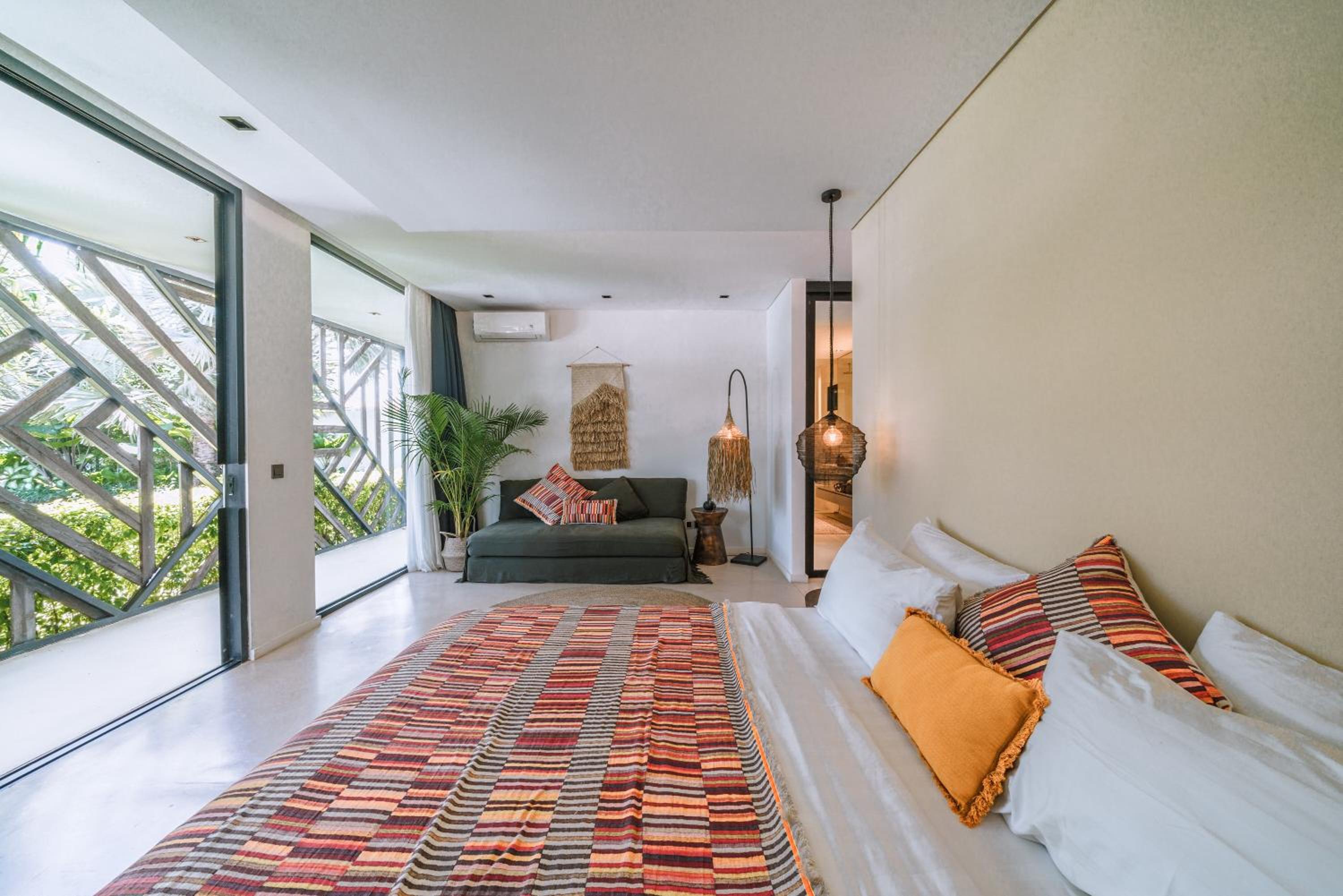Villa Bull House Amazing 6 bedrooms contemporary villa in Seminyak view 5