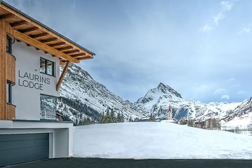 Laurins Lodge view 5