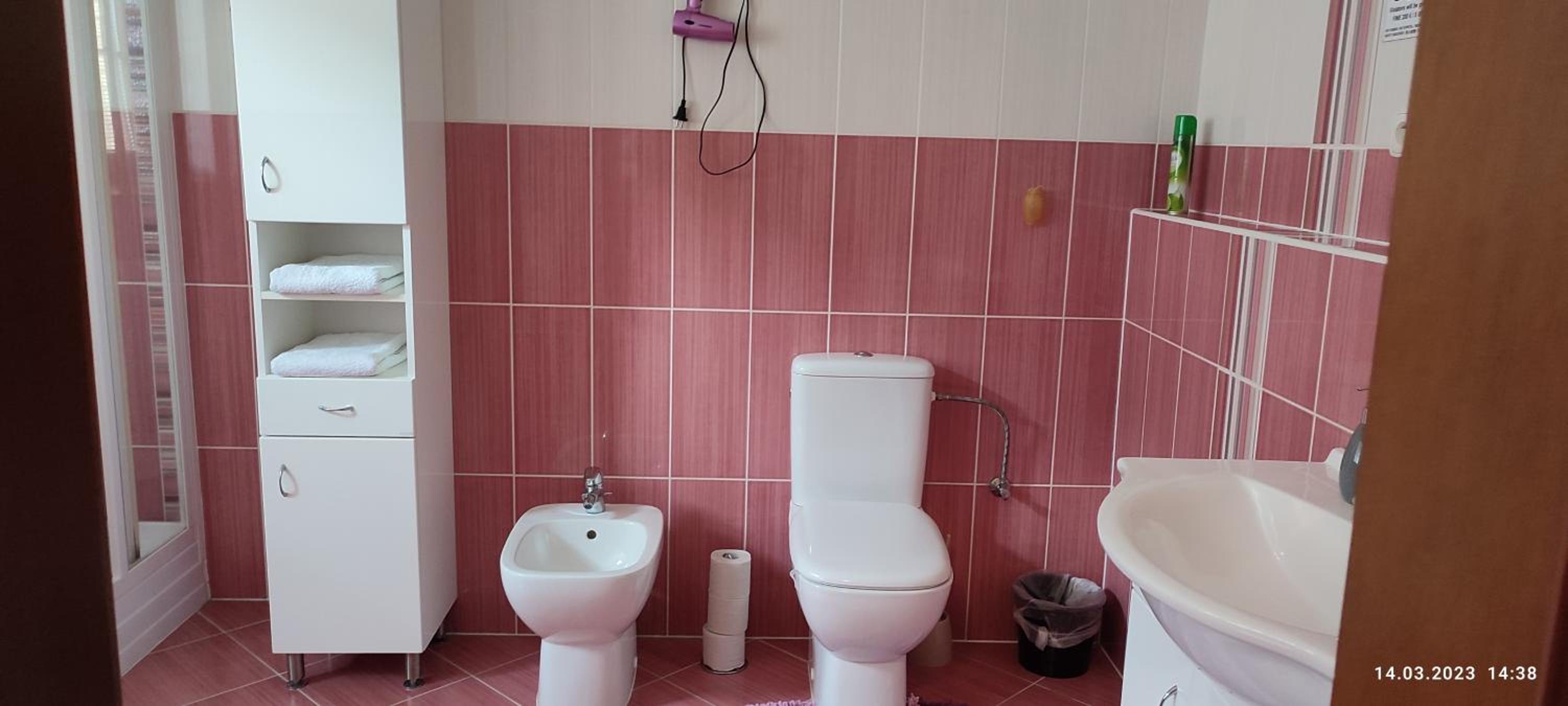 Villa Homestay Nad Helmrovkou