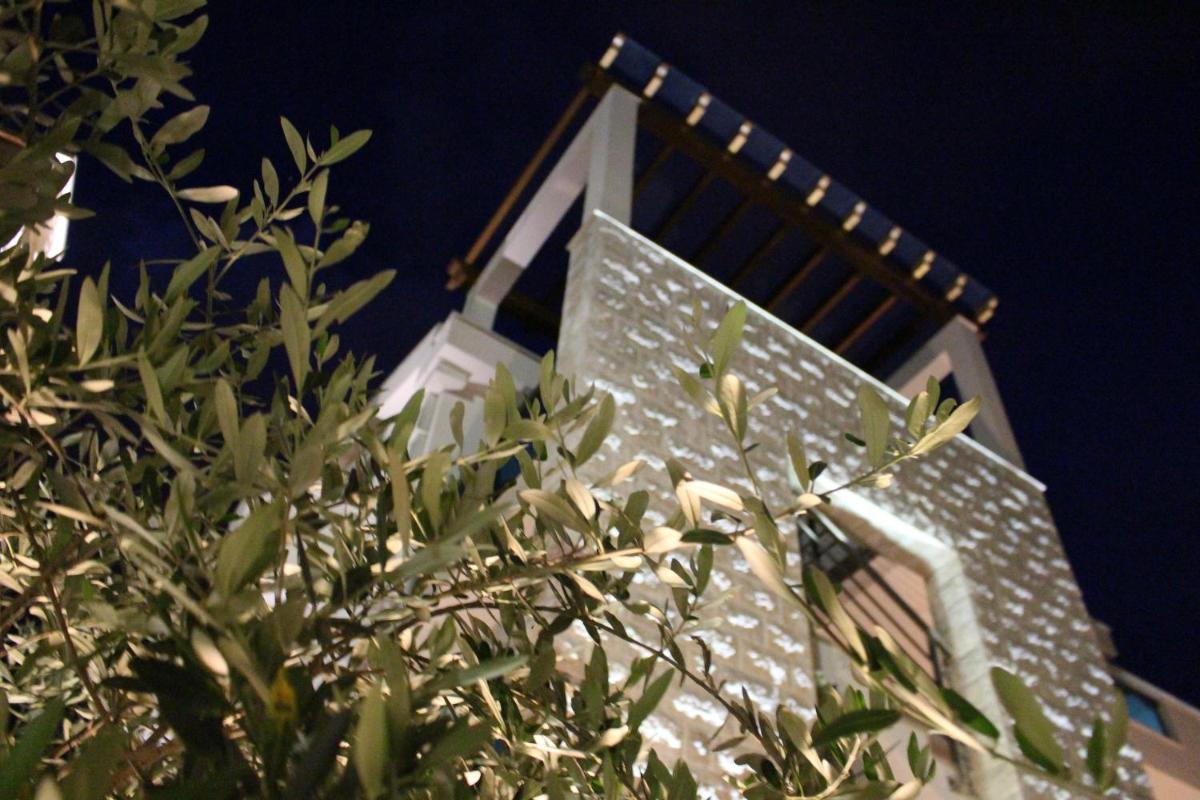Photo 47