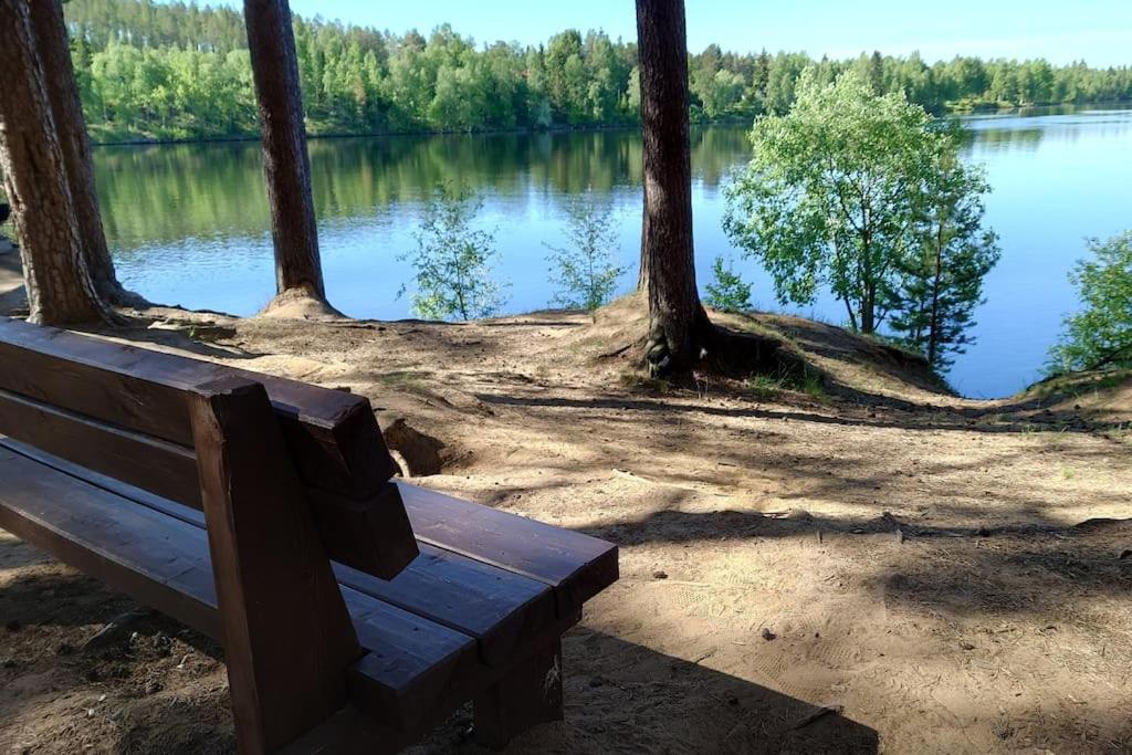 Cozy Summerhouse by the River
