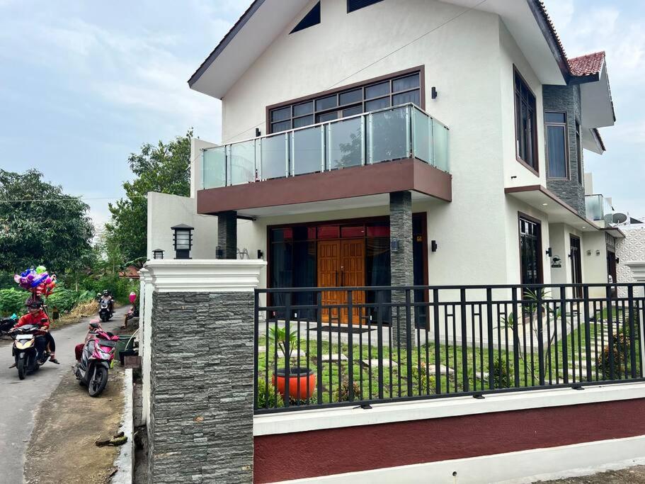 Villa Munjul Indah - Majalengka view 2