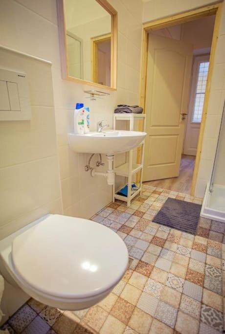 Cosy 2 bedroom flat in Akácfa st., Sol view 5