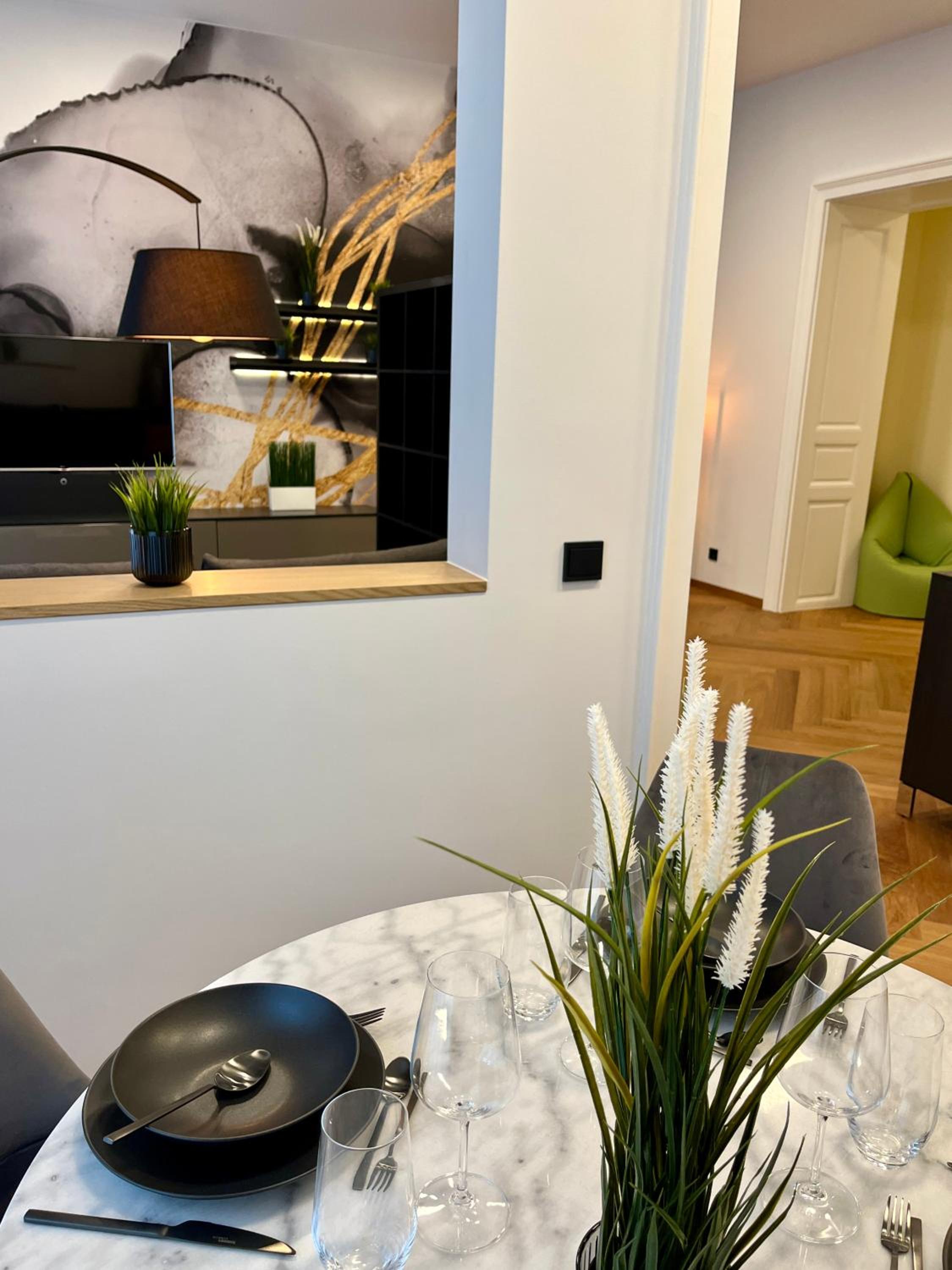 Street Living Hotel - Apartments