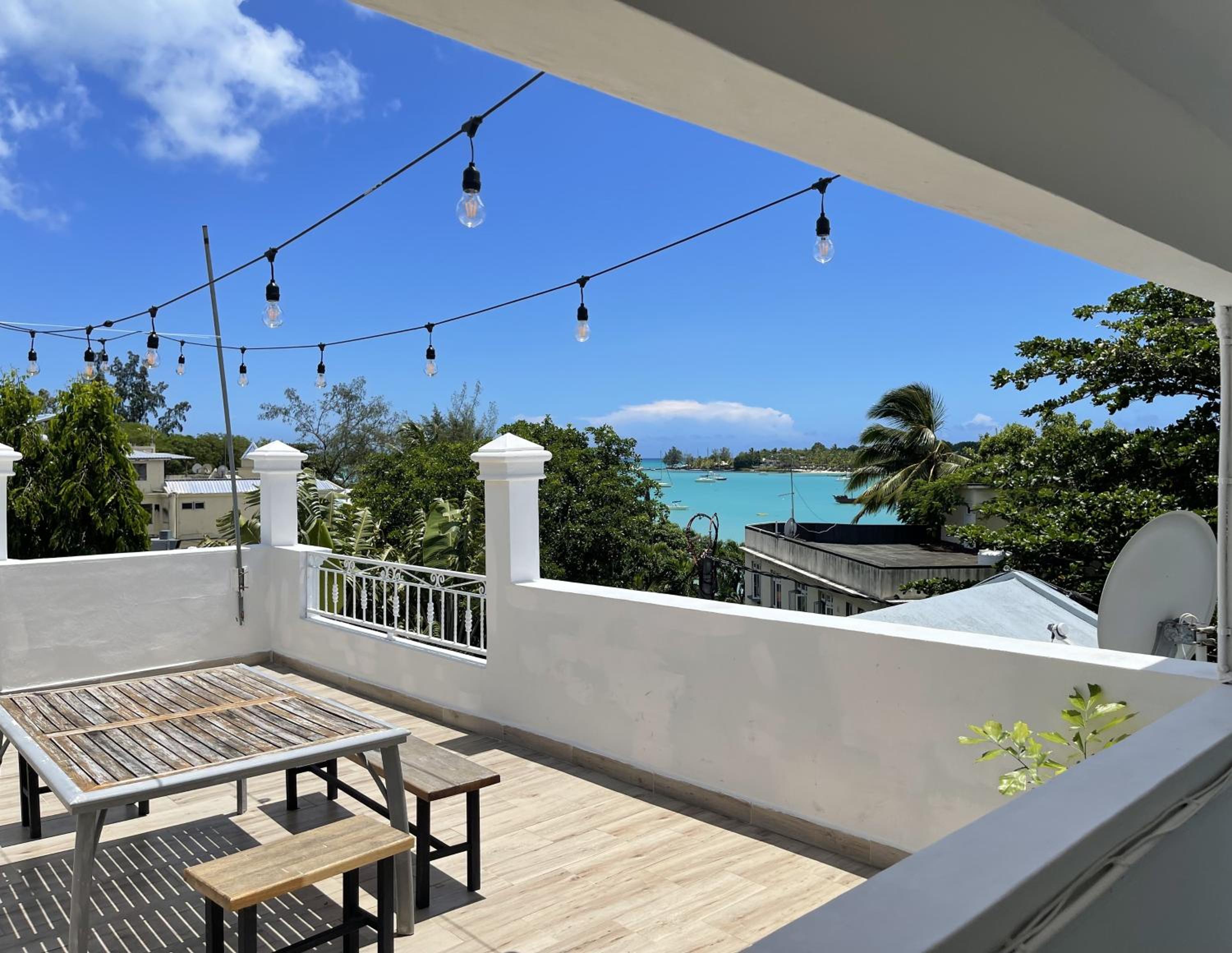 Studio H GrandBay Sea-View