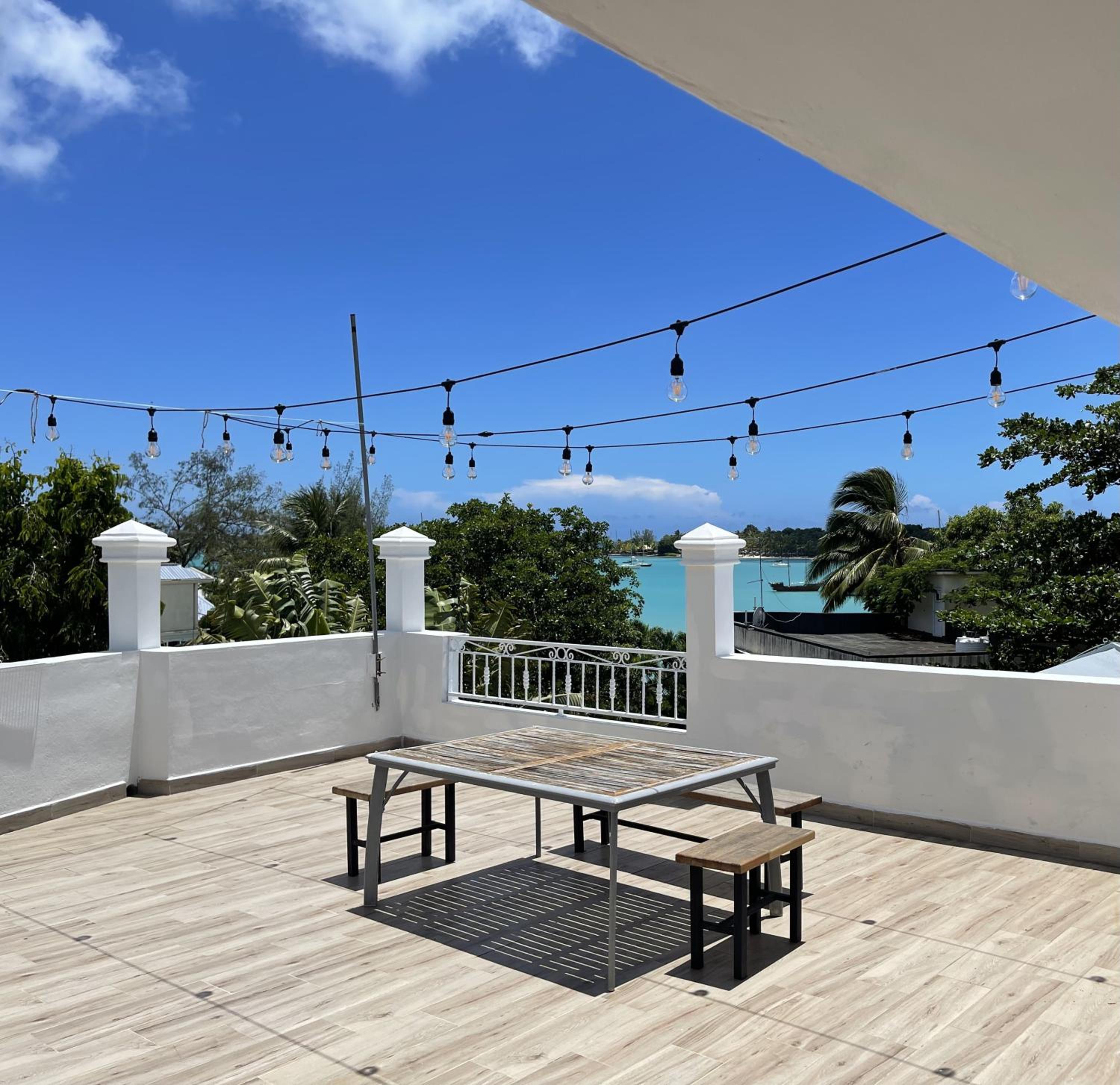 Studio H GrandBay Sea-View