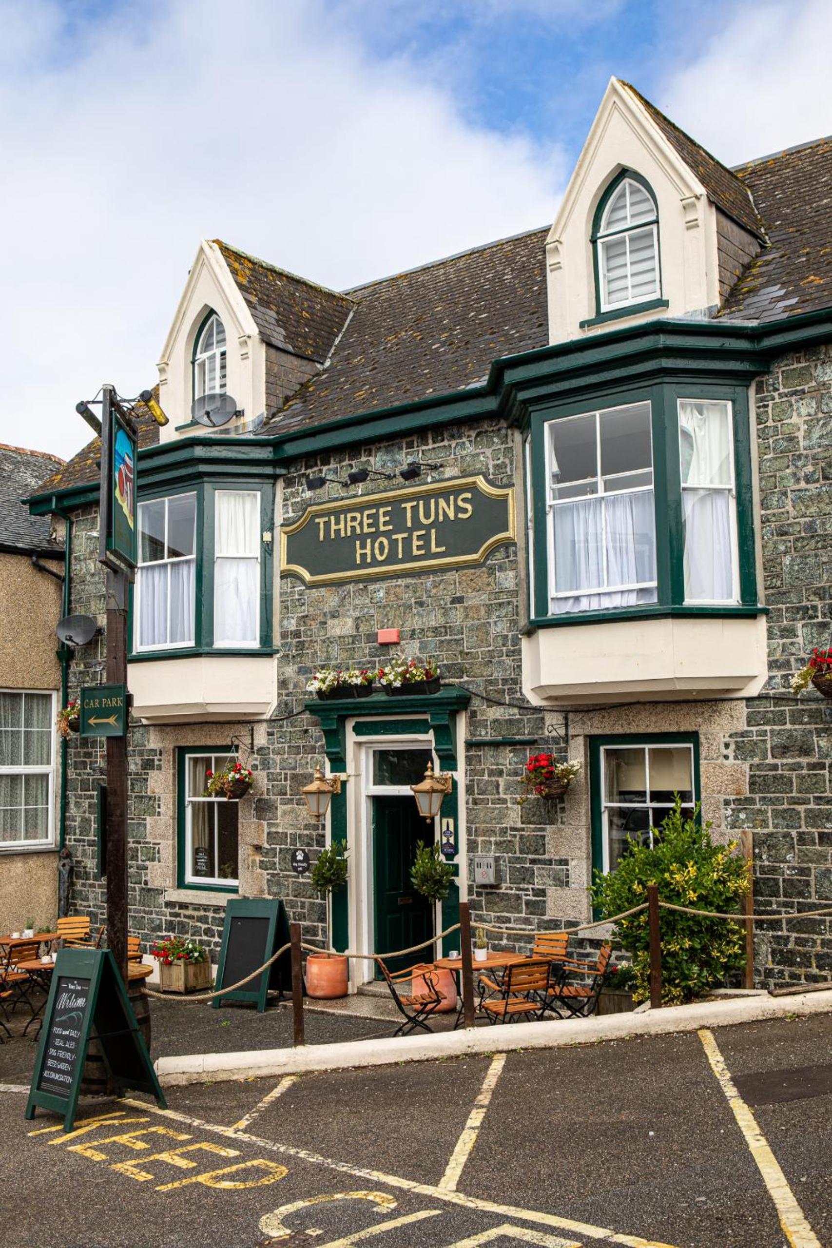 Helston Vacations - The Three Tuns - Property Image 9