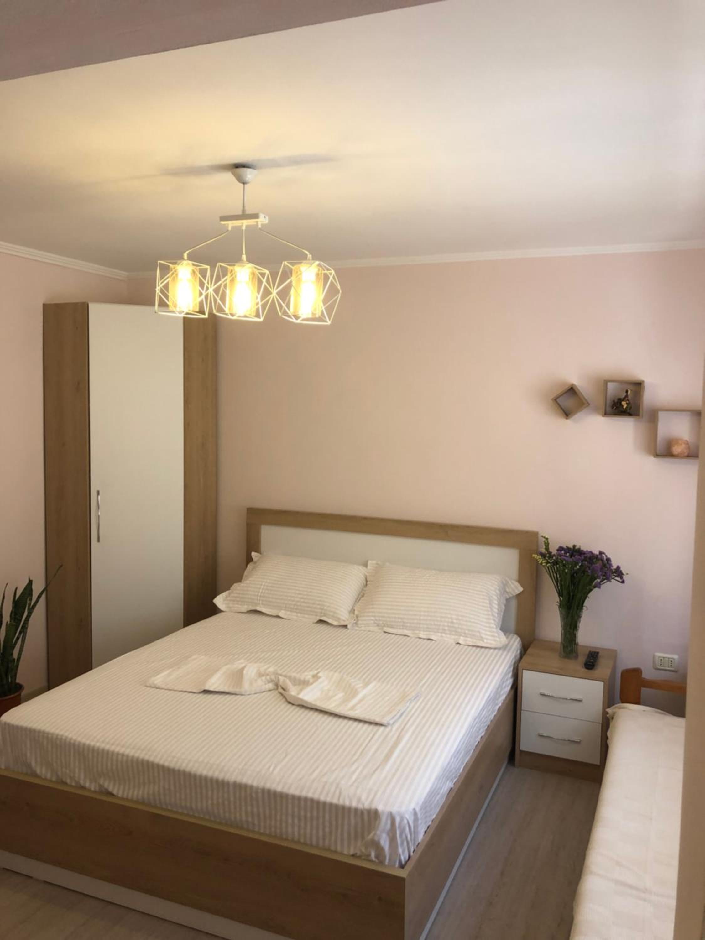 Itan’s apartment-Lovely guest apartment in center