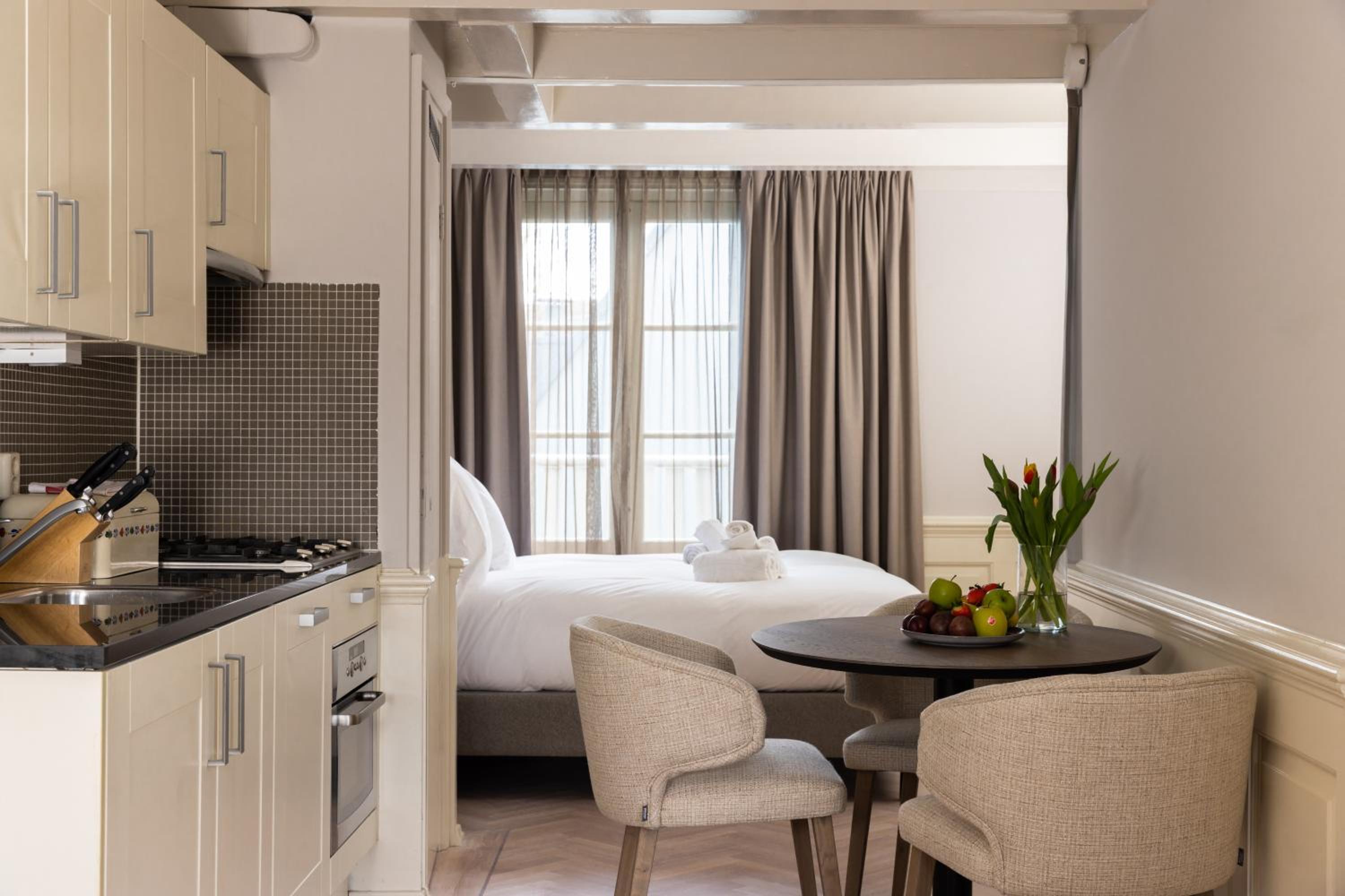 Amsterdam Canal Suites