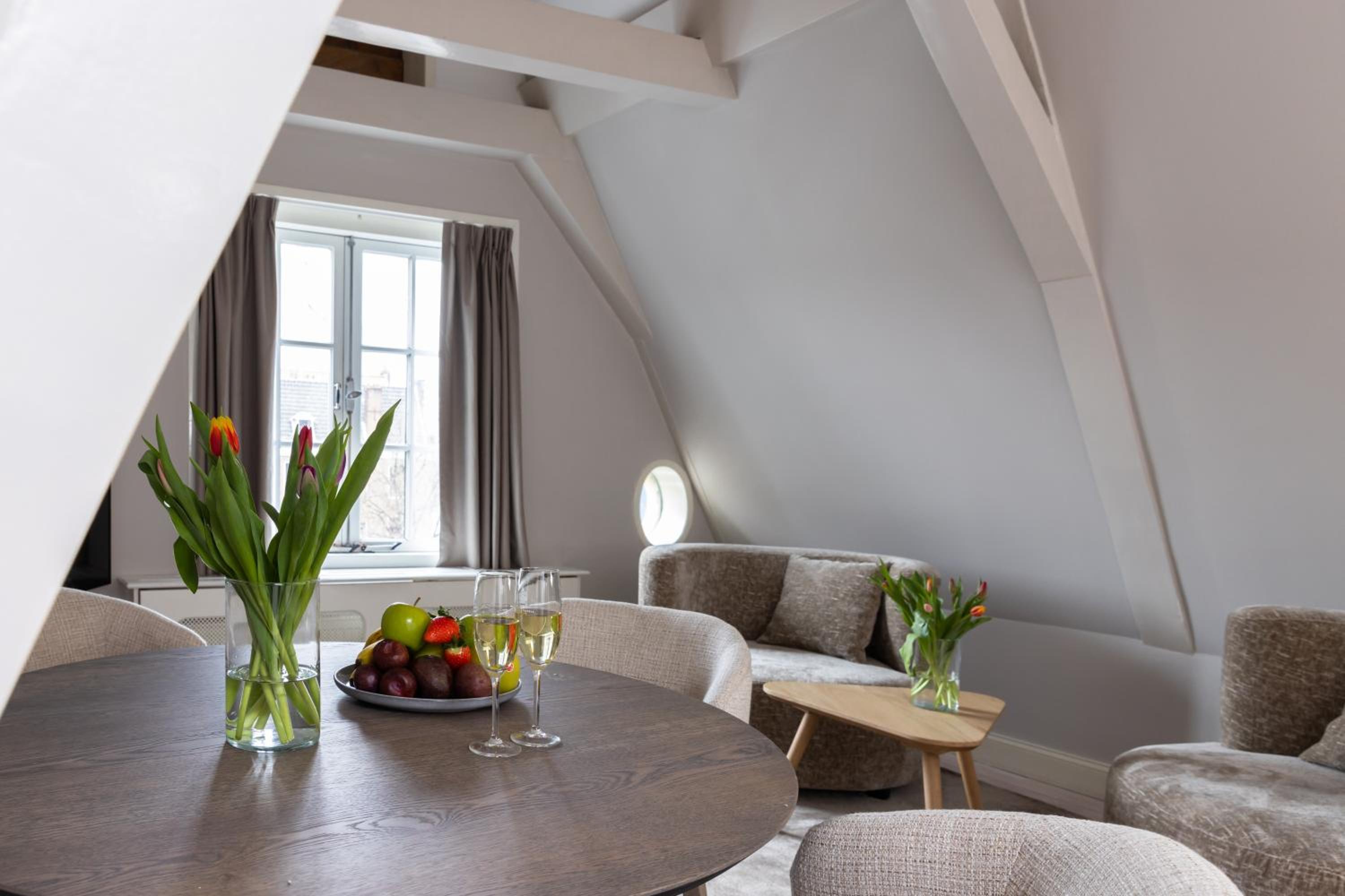 Amsterdam Canal Suites