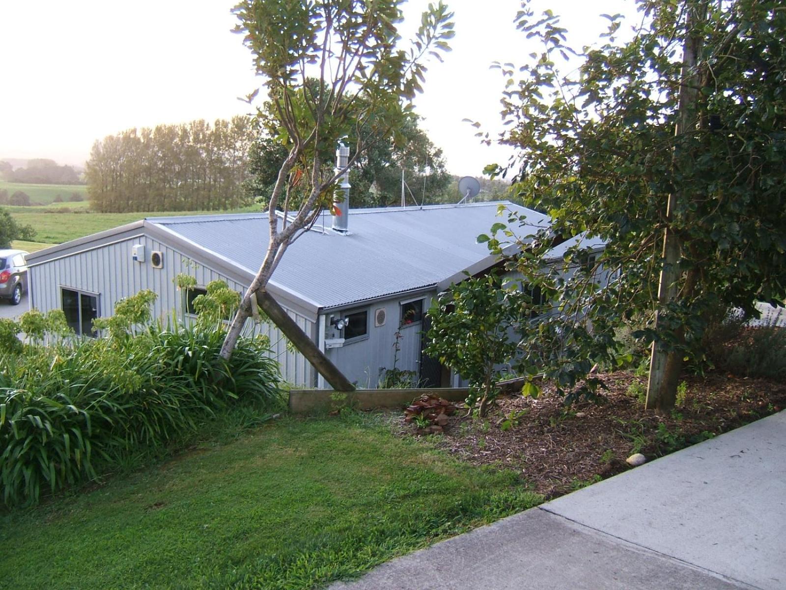 Memory Lane Country Cottage view 2