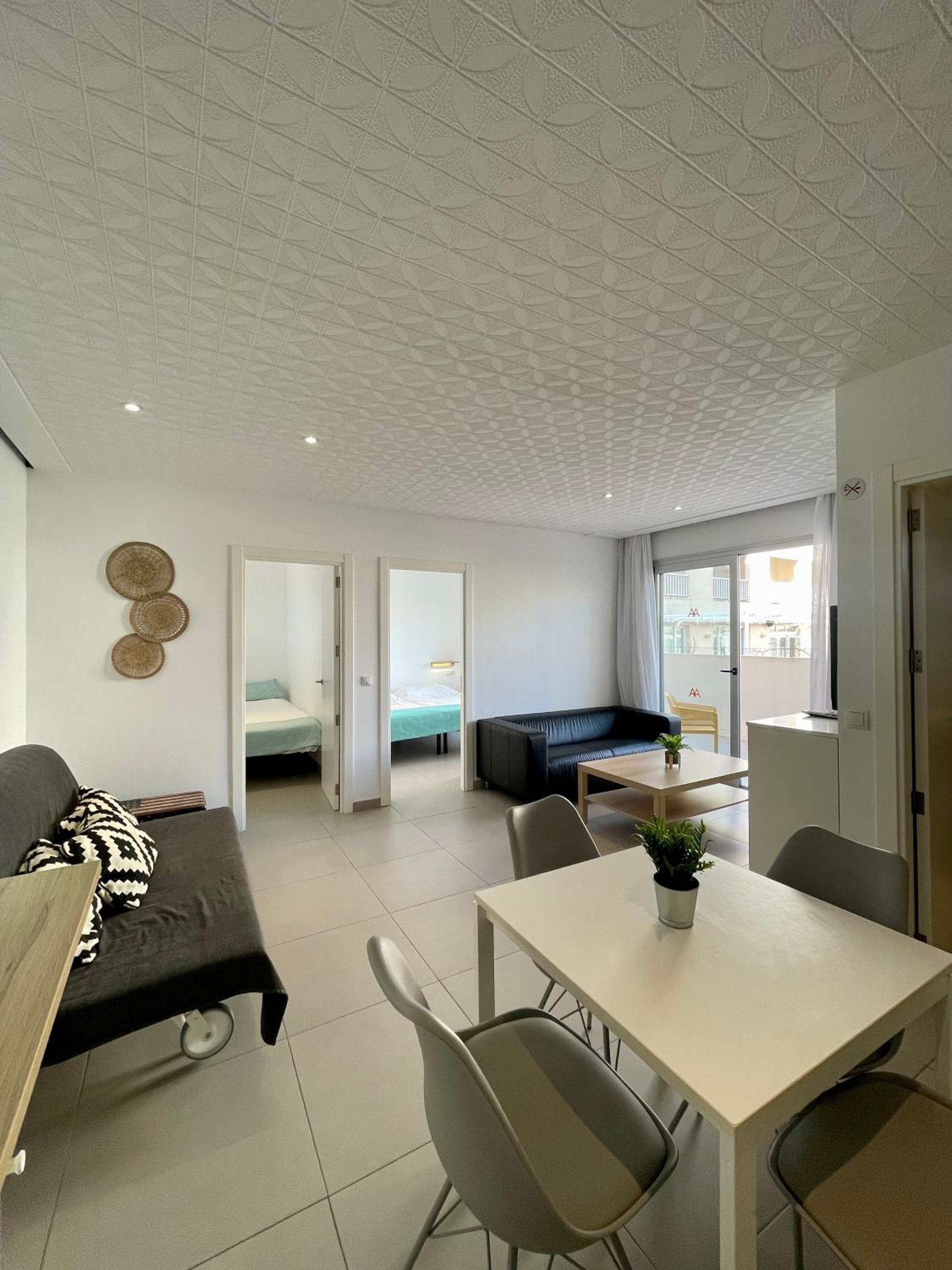Apartaments La Perla Negra