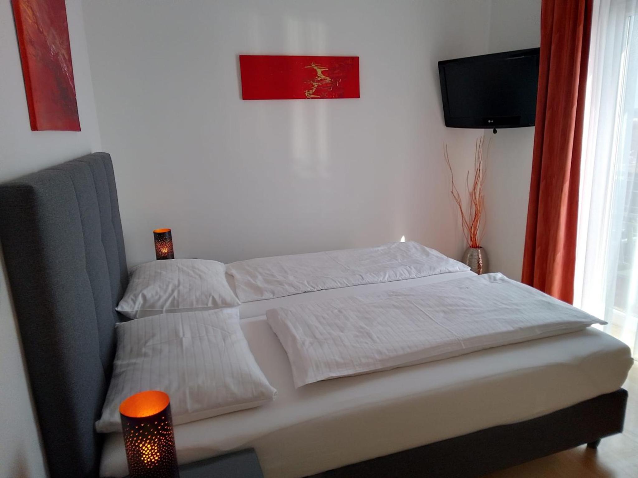 Pension Steinbichler - Apartments und Zimmer Check in 24-7