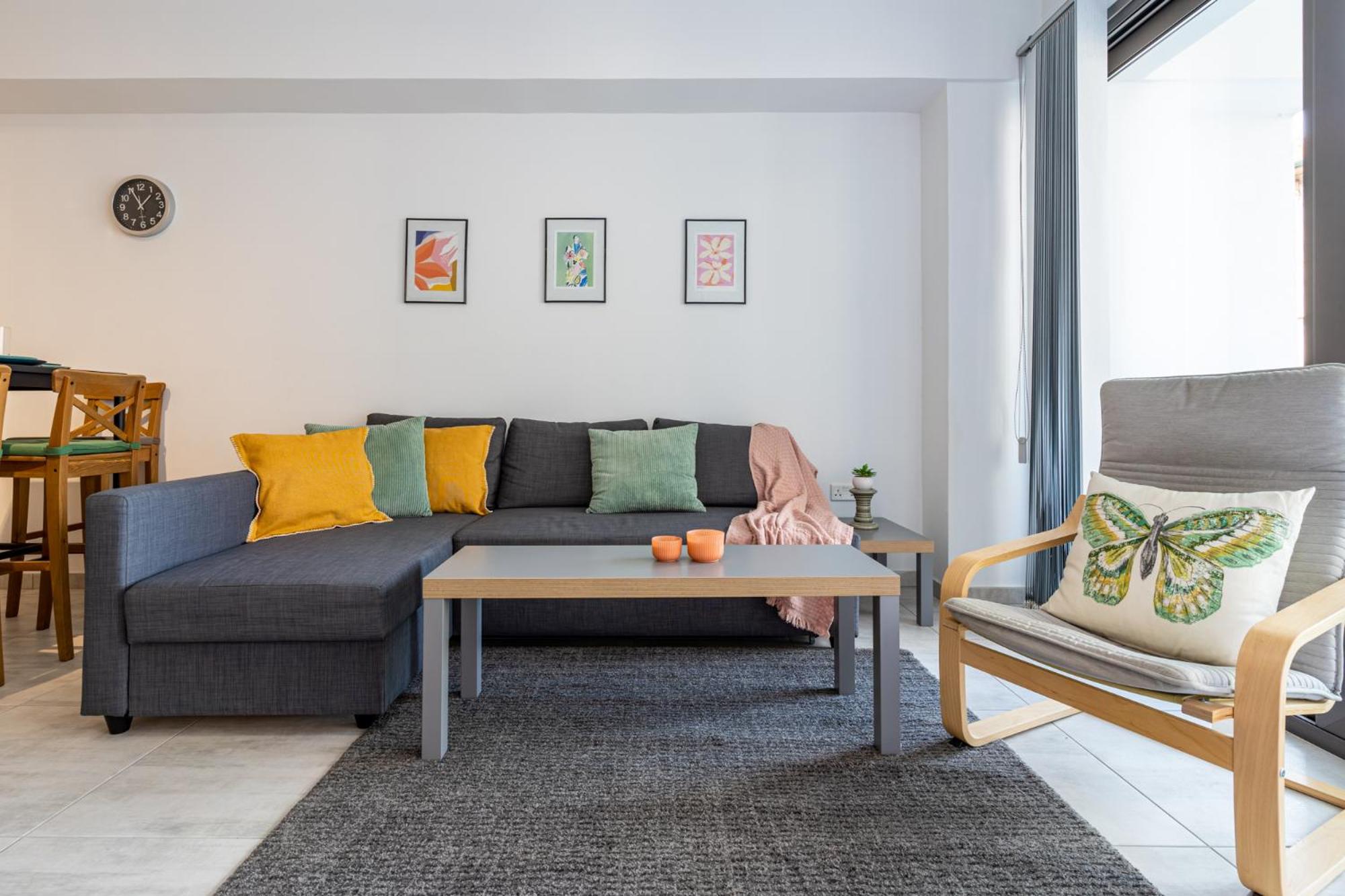 Crystal 2-Bedroom Apartment in Larnaca