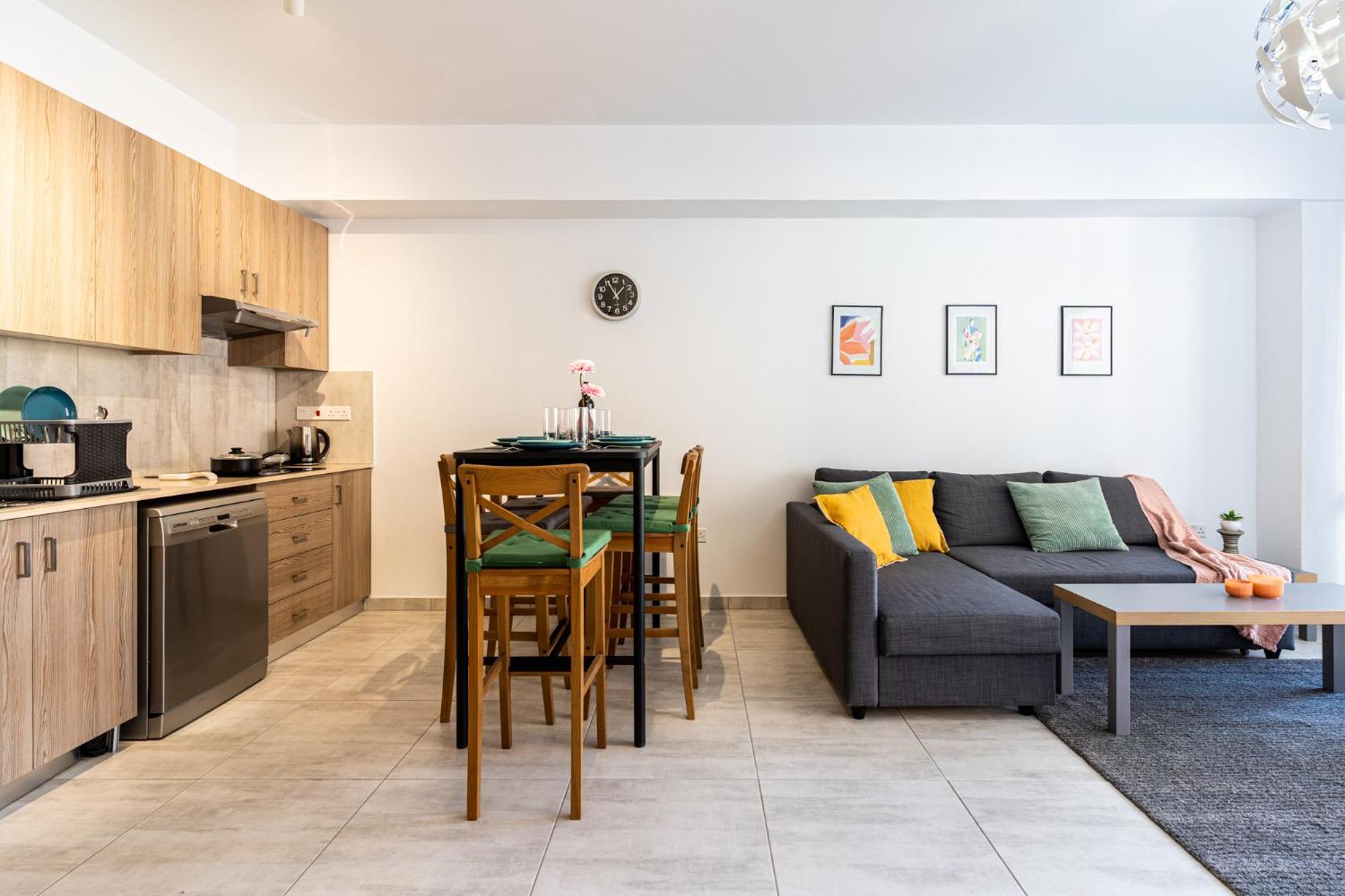 Crystal 2-Bedroom Apartment in Larnaca