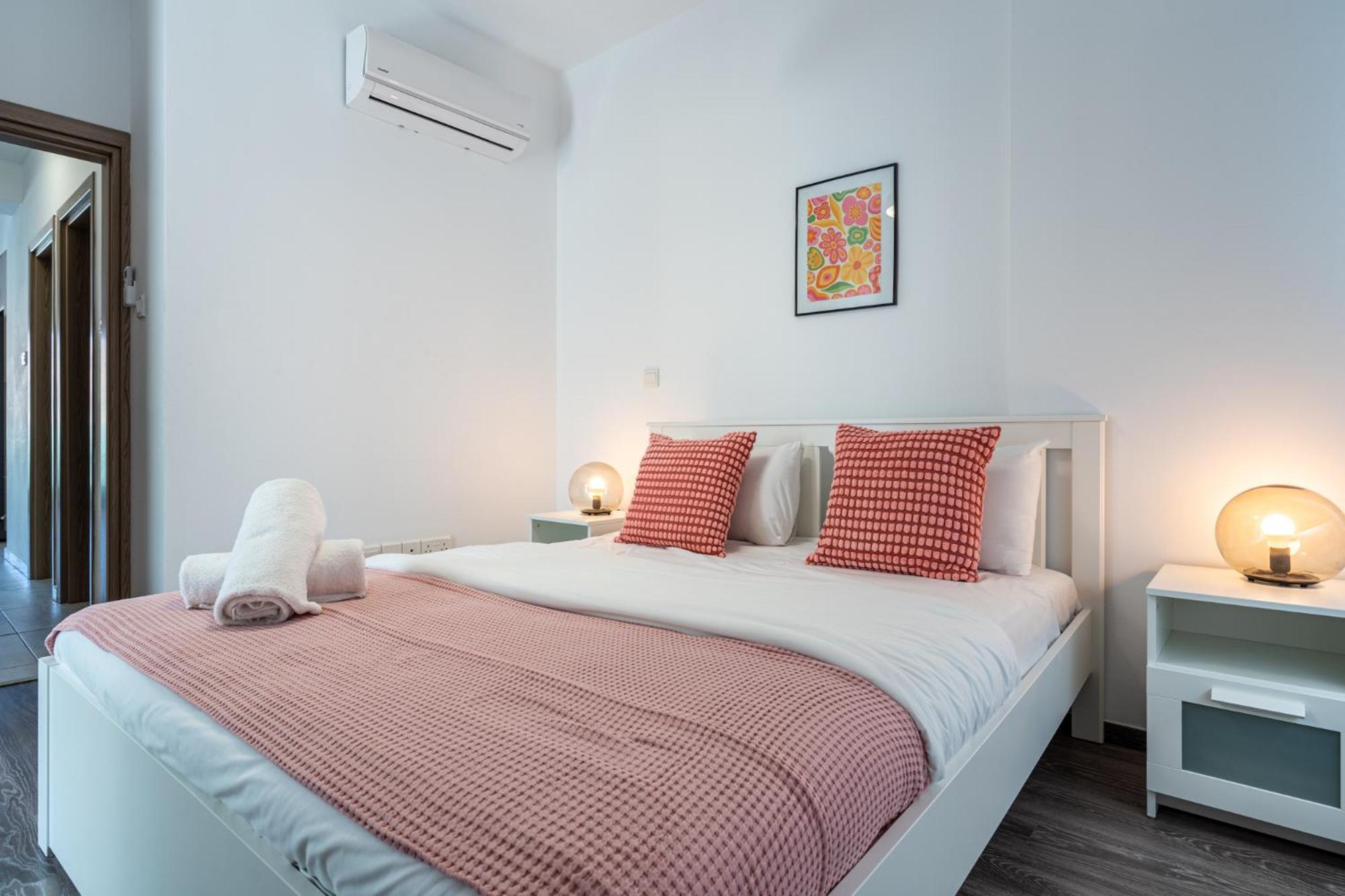 Crystal 2-Bedroom Apartment in Larnaca