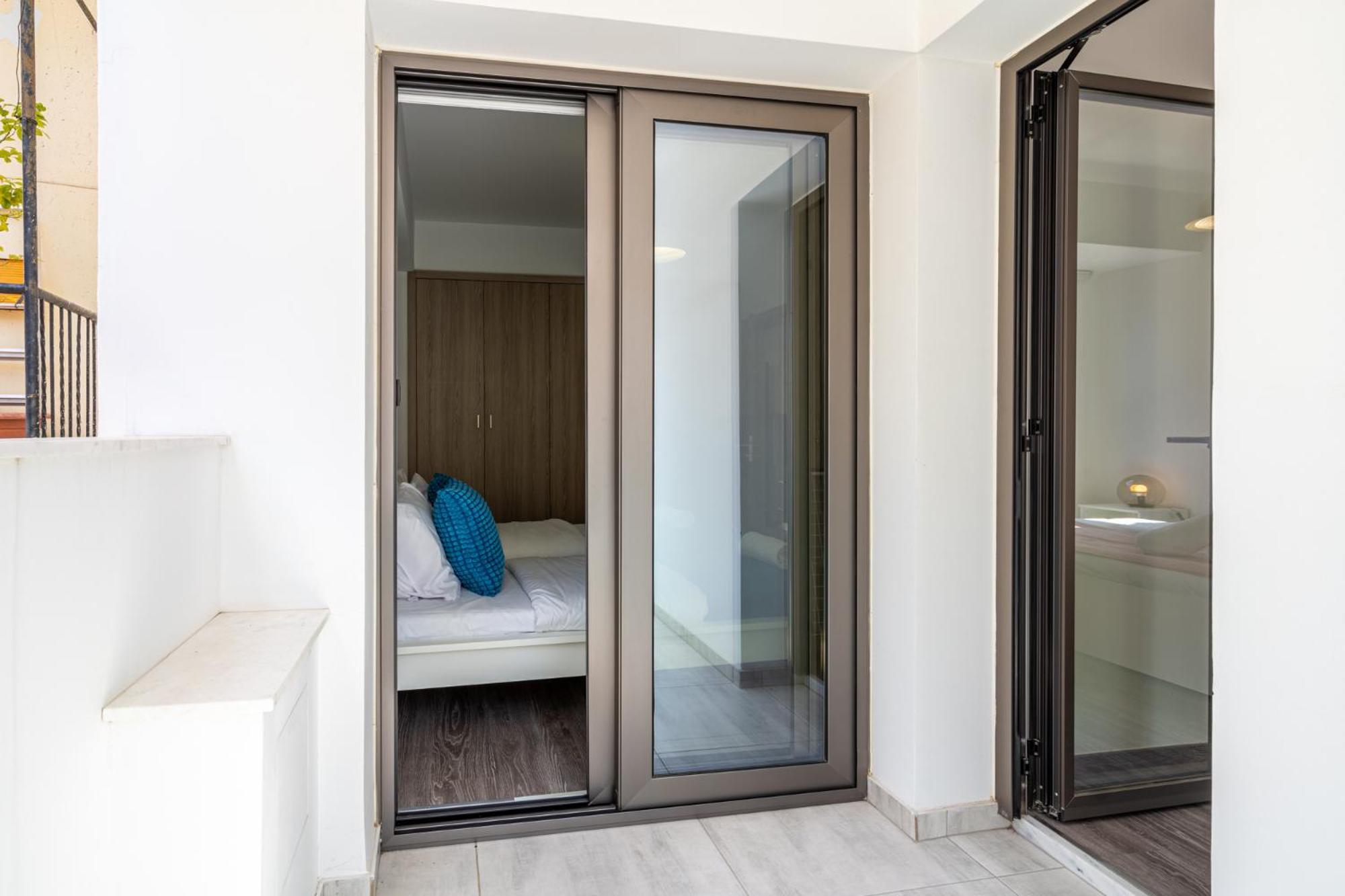 Crystal 2-Bedroom Apartment in Larnaca