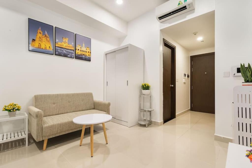 Stylish Studio The Tresor