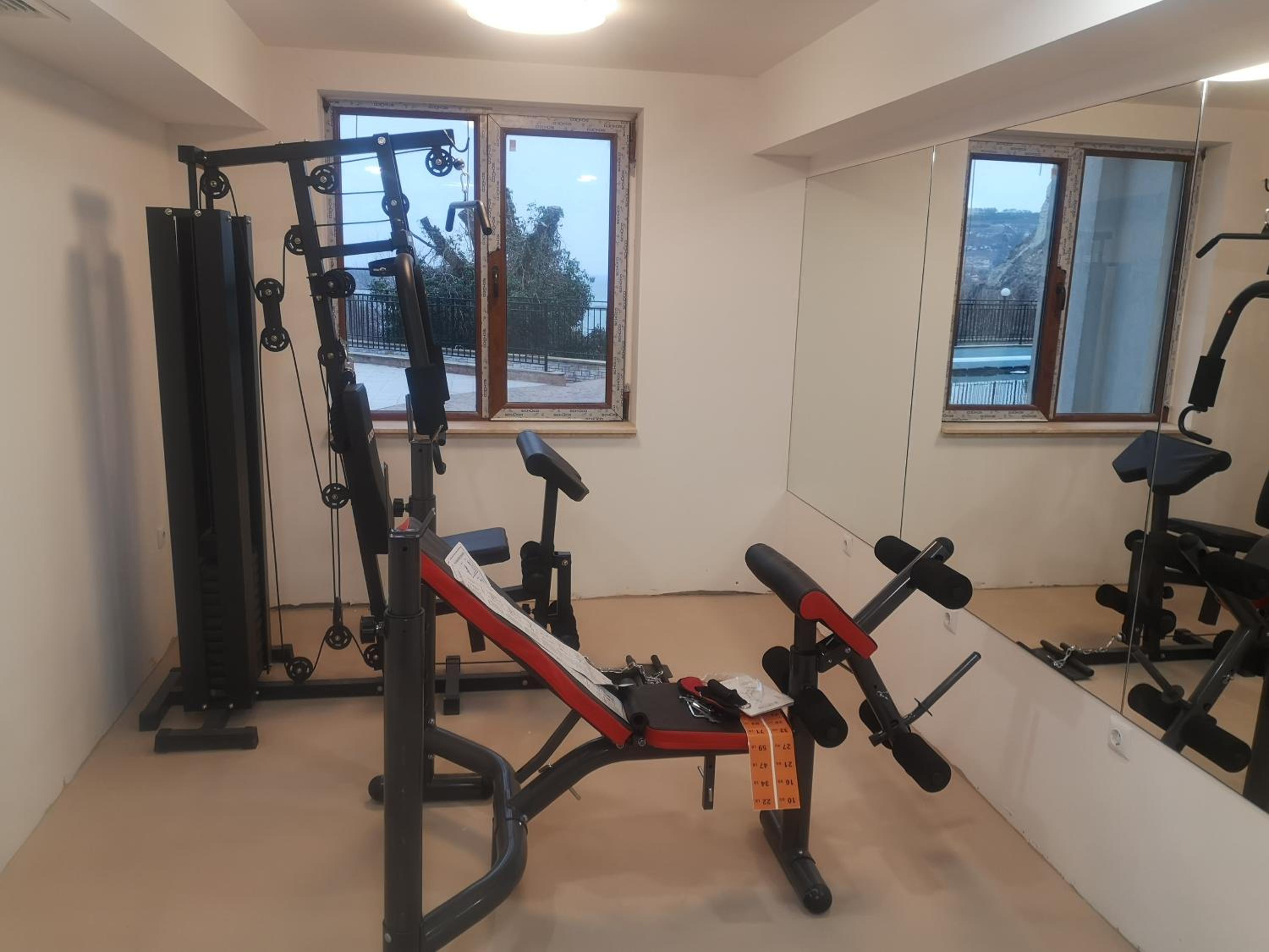 QUEEN'S VIEW app-9 free pool,parking, fitness & sea view