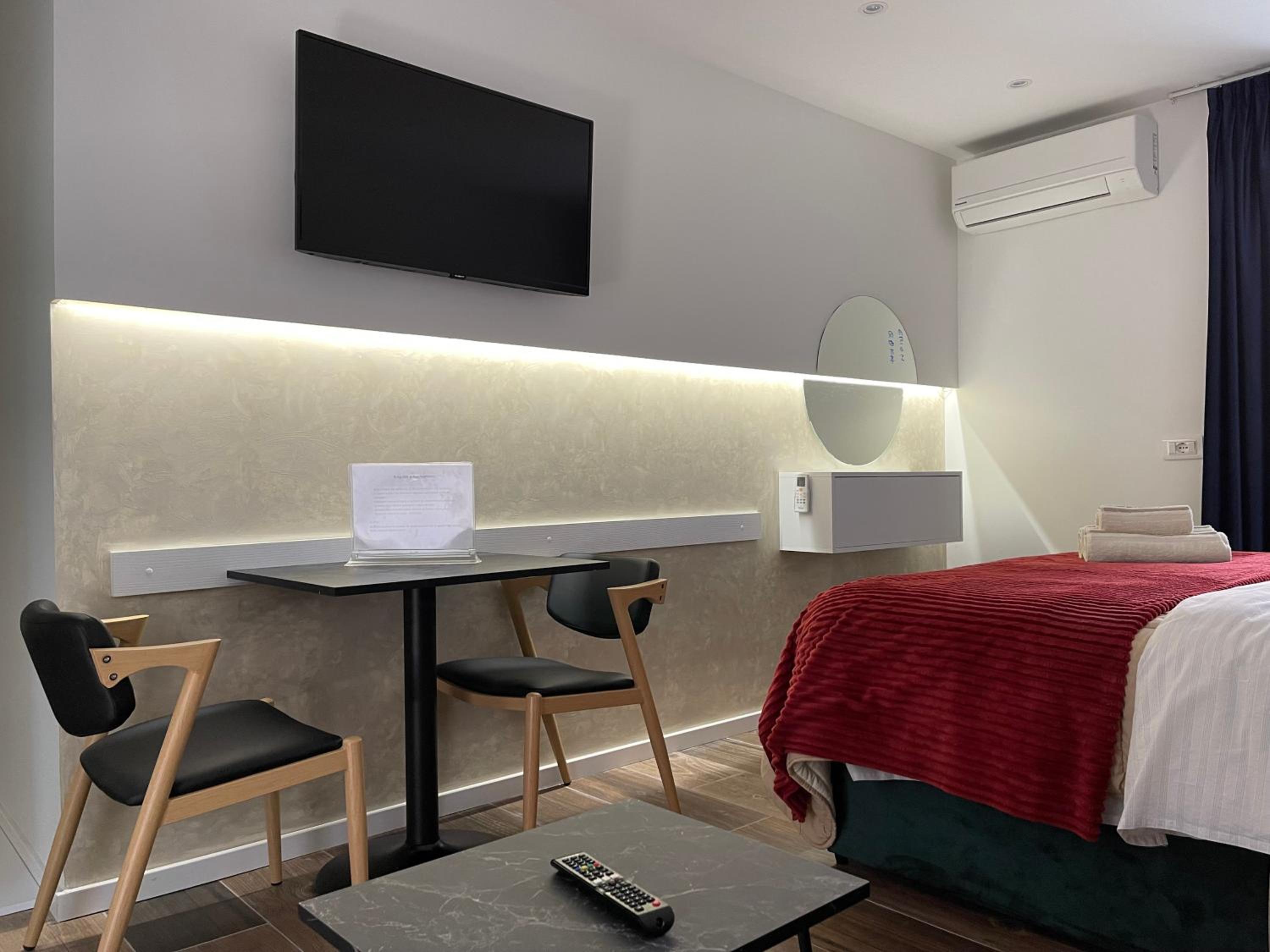Le petite Studio Apartments - ENJOY TRAVEL