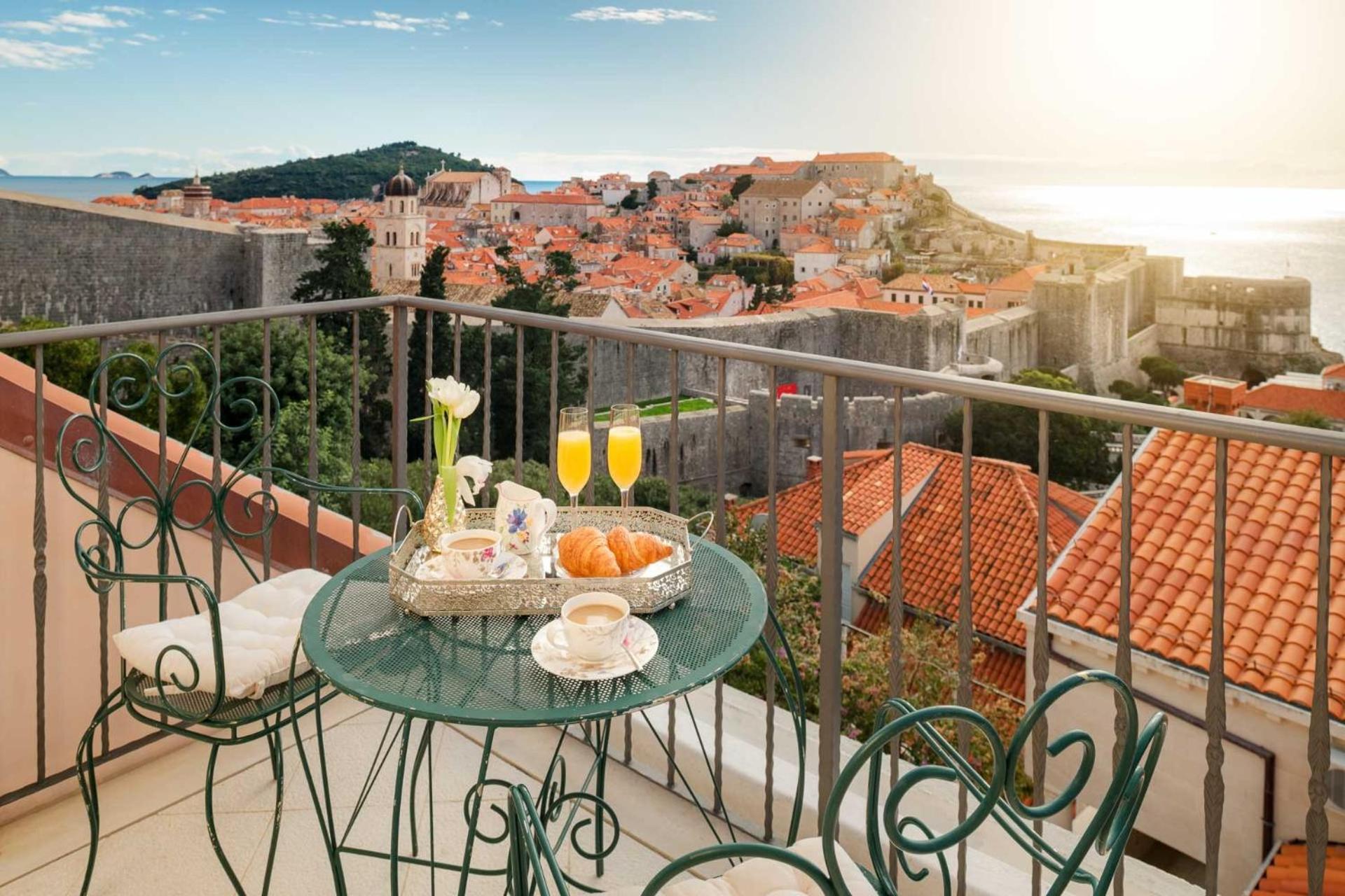 Sensational Dubrovnik Villa Villa Filia 4 Bedrooms Overlooking Dubrovnik City Walls Old Town